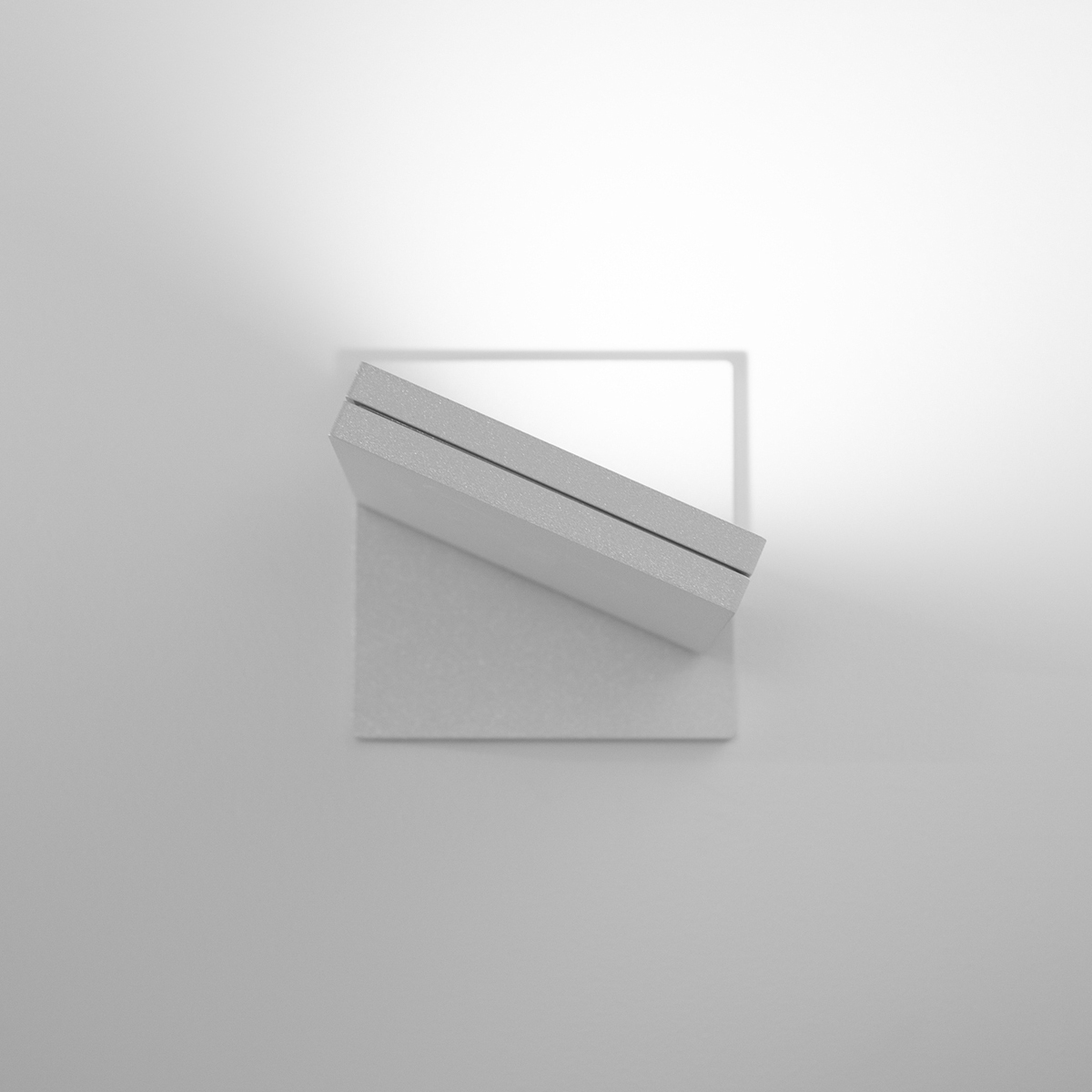 Produkt Segno Giro Quadro des Herstellers Lumen Center Italia anzeigen