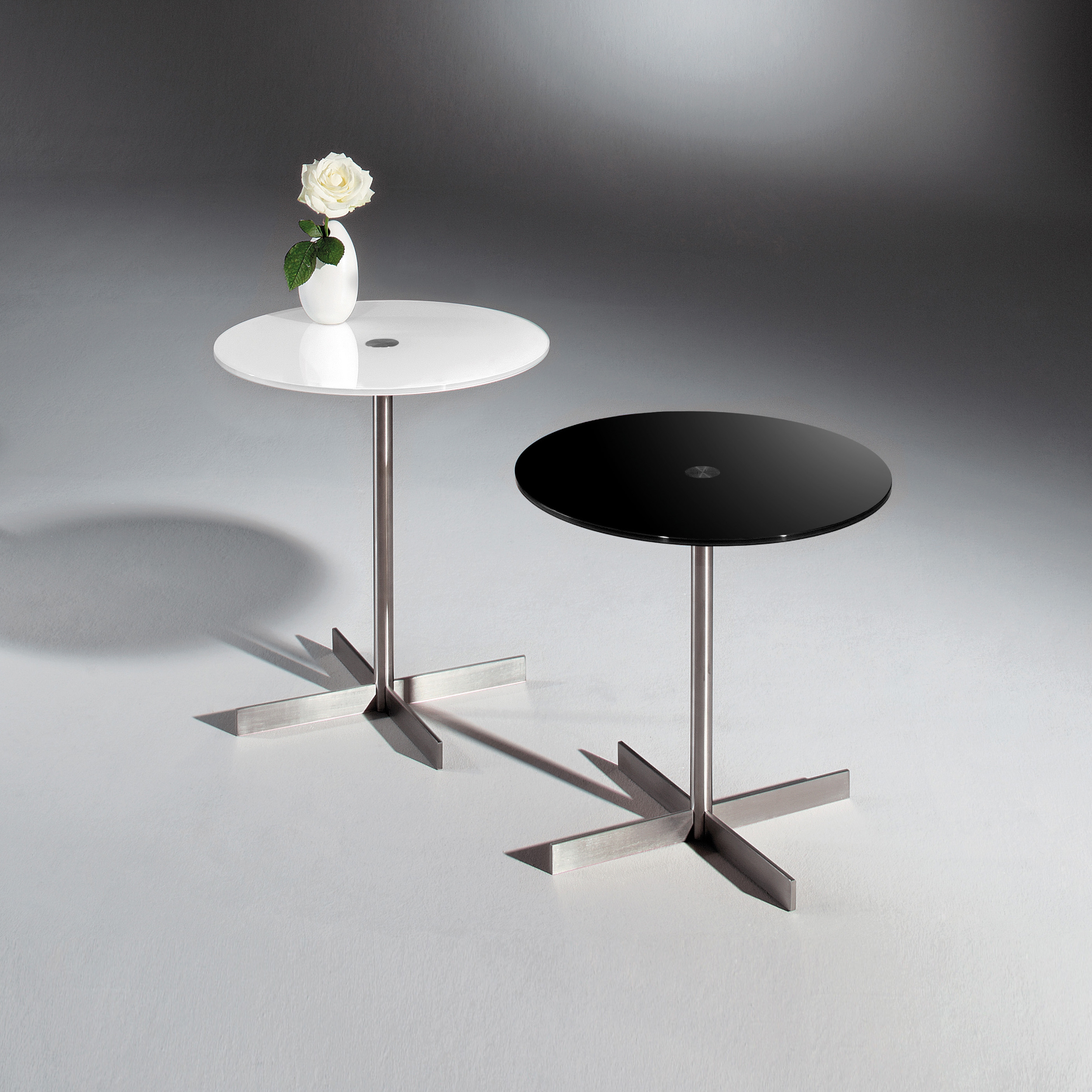 Mostra il prodotto Lido 5050 OW c + LIDO 5045 OW c del produttore Dreieck Design