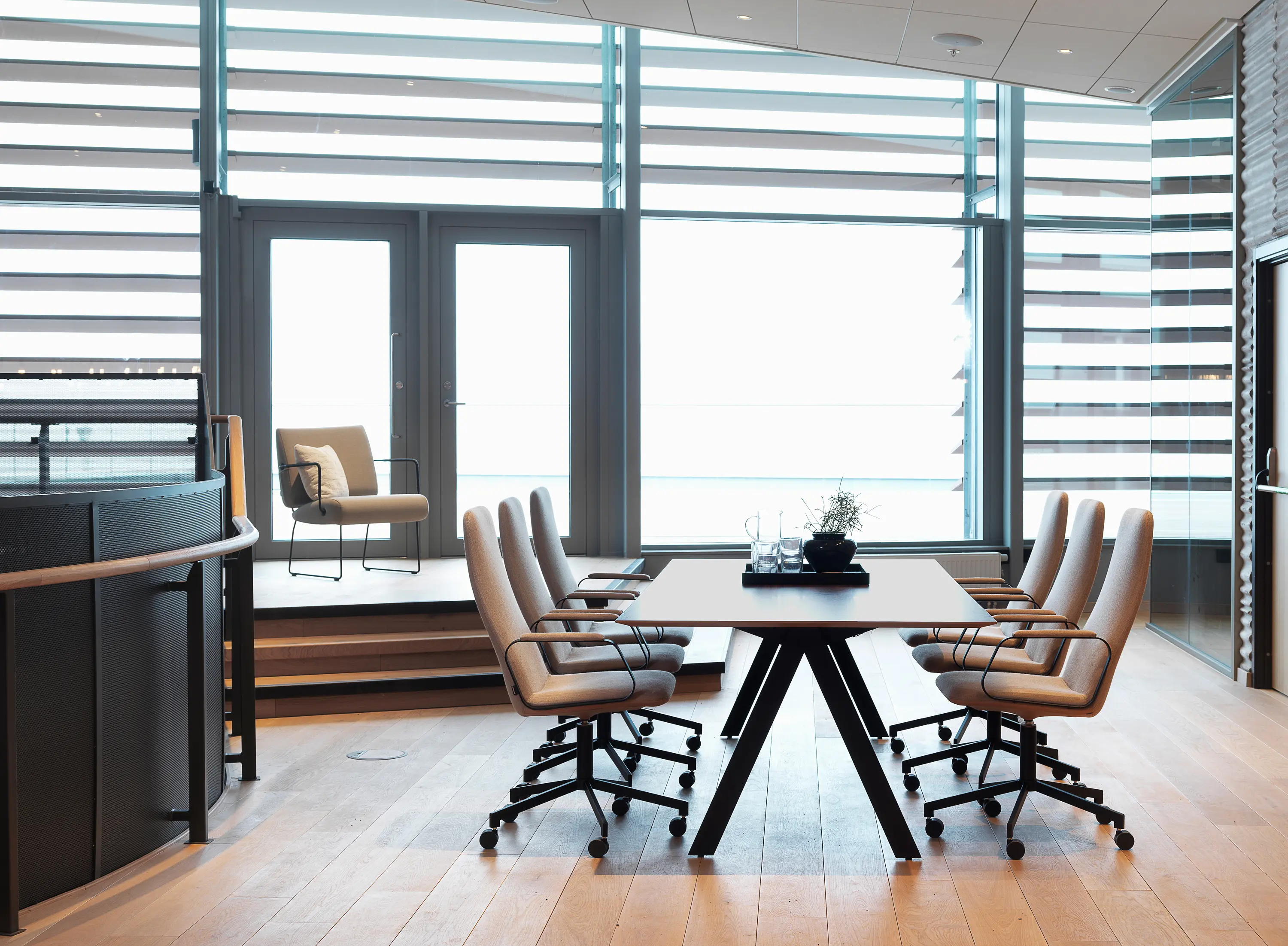 Johanson Design - Bella-01