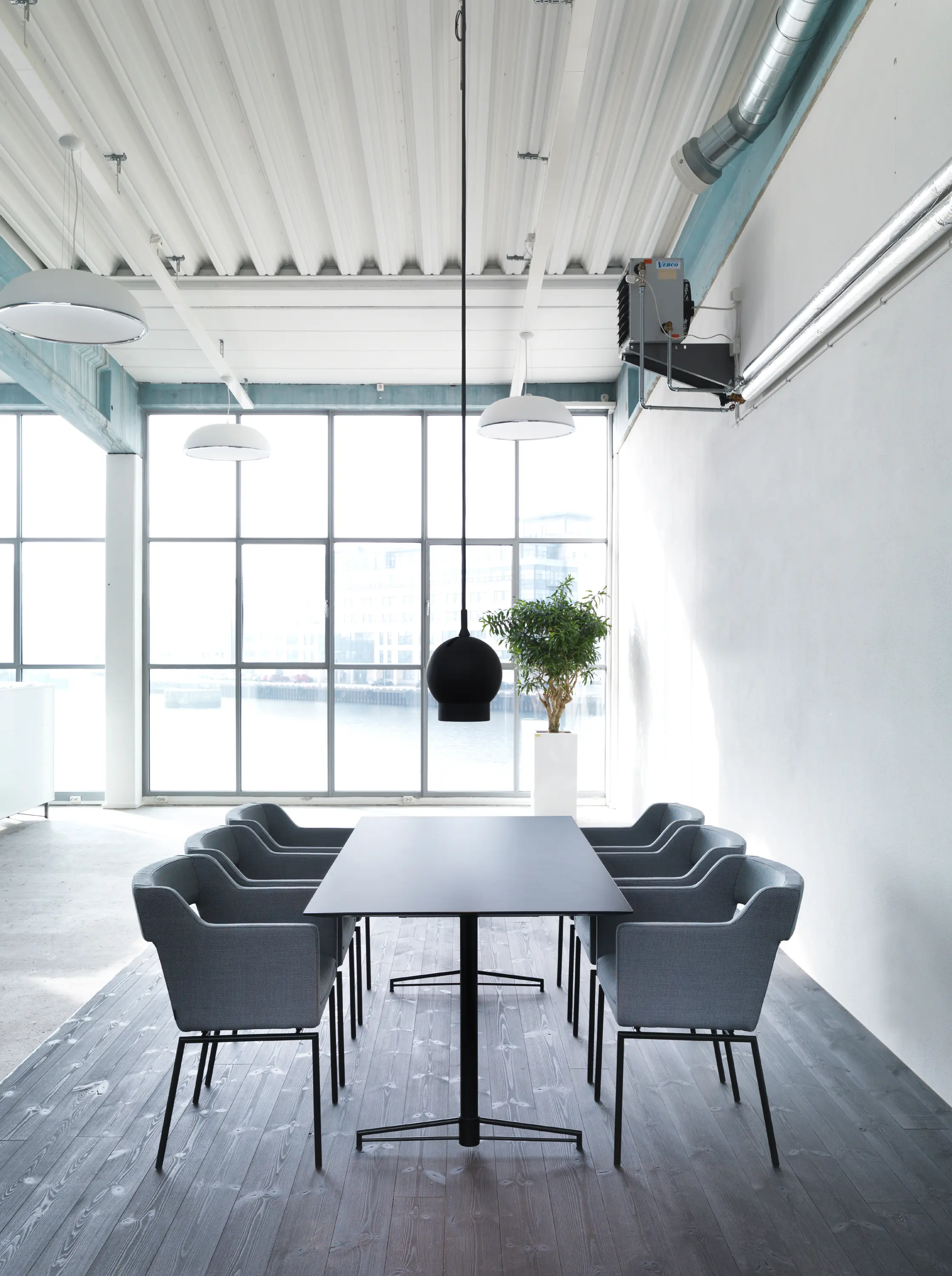 Johanson Design - X-bone