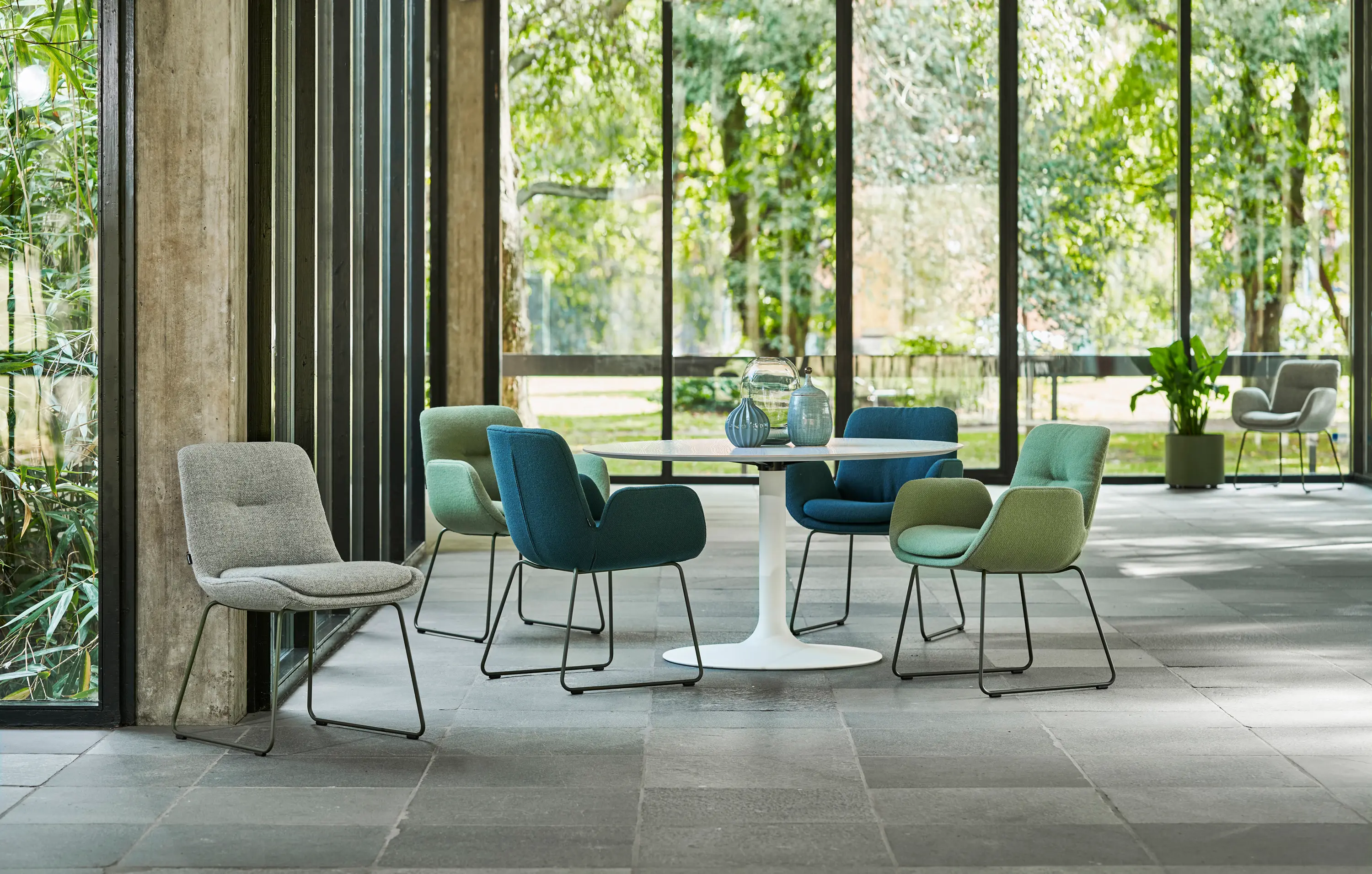 Johanson Design - Opus Low-08-with arms