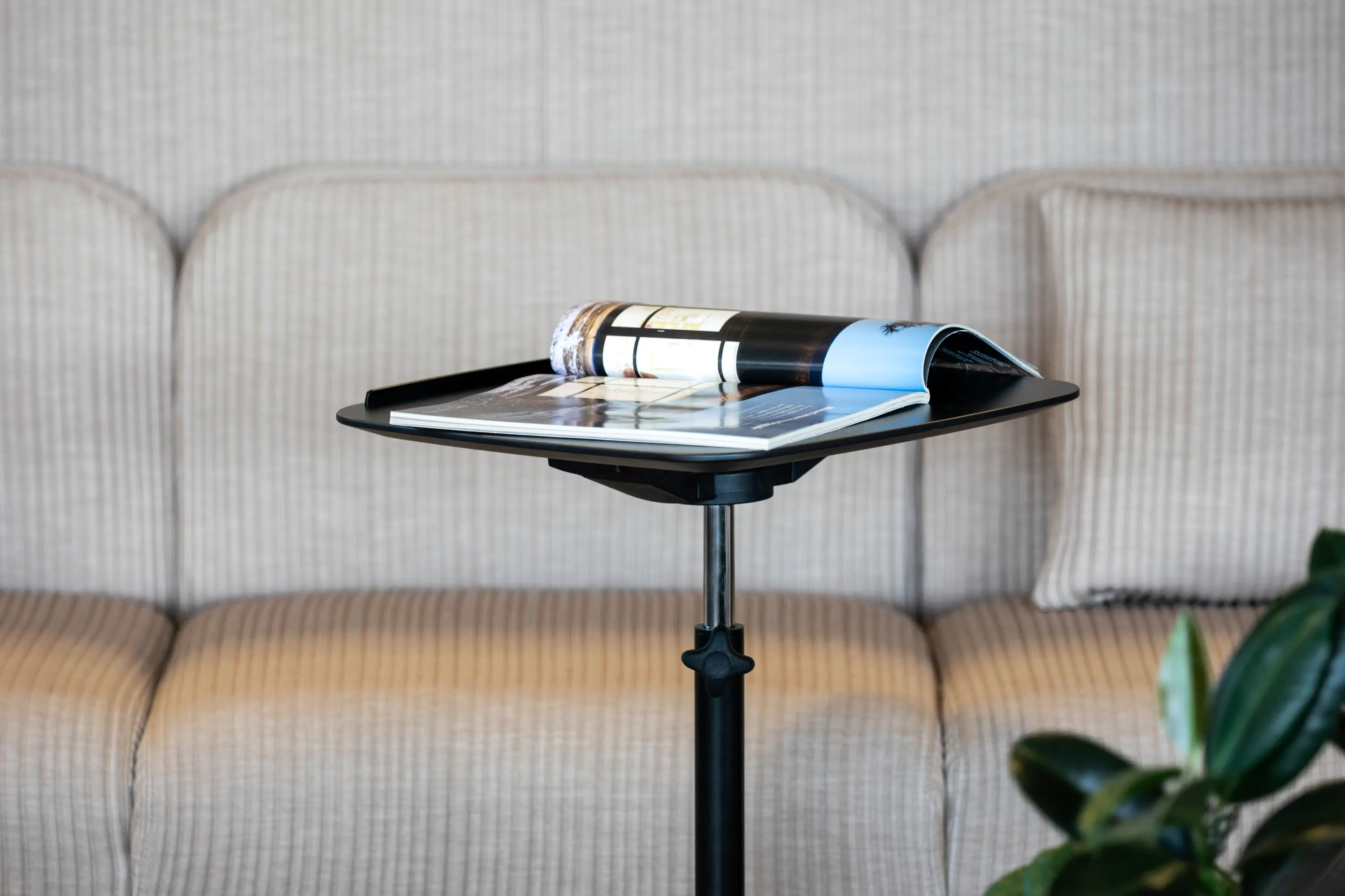Johanson Design - Cross table