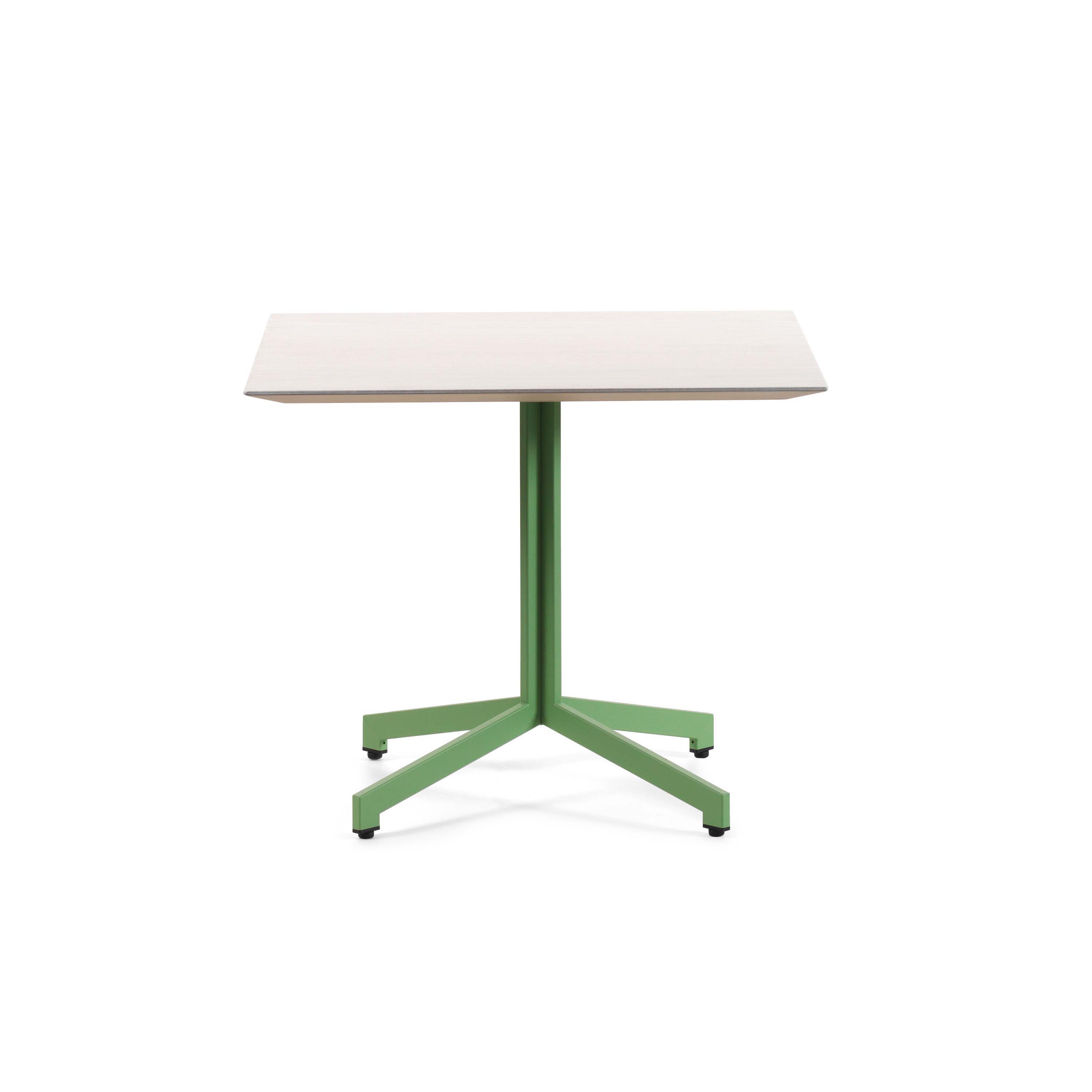 Mostra il prodotto Madison del produttore Johanson Design
