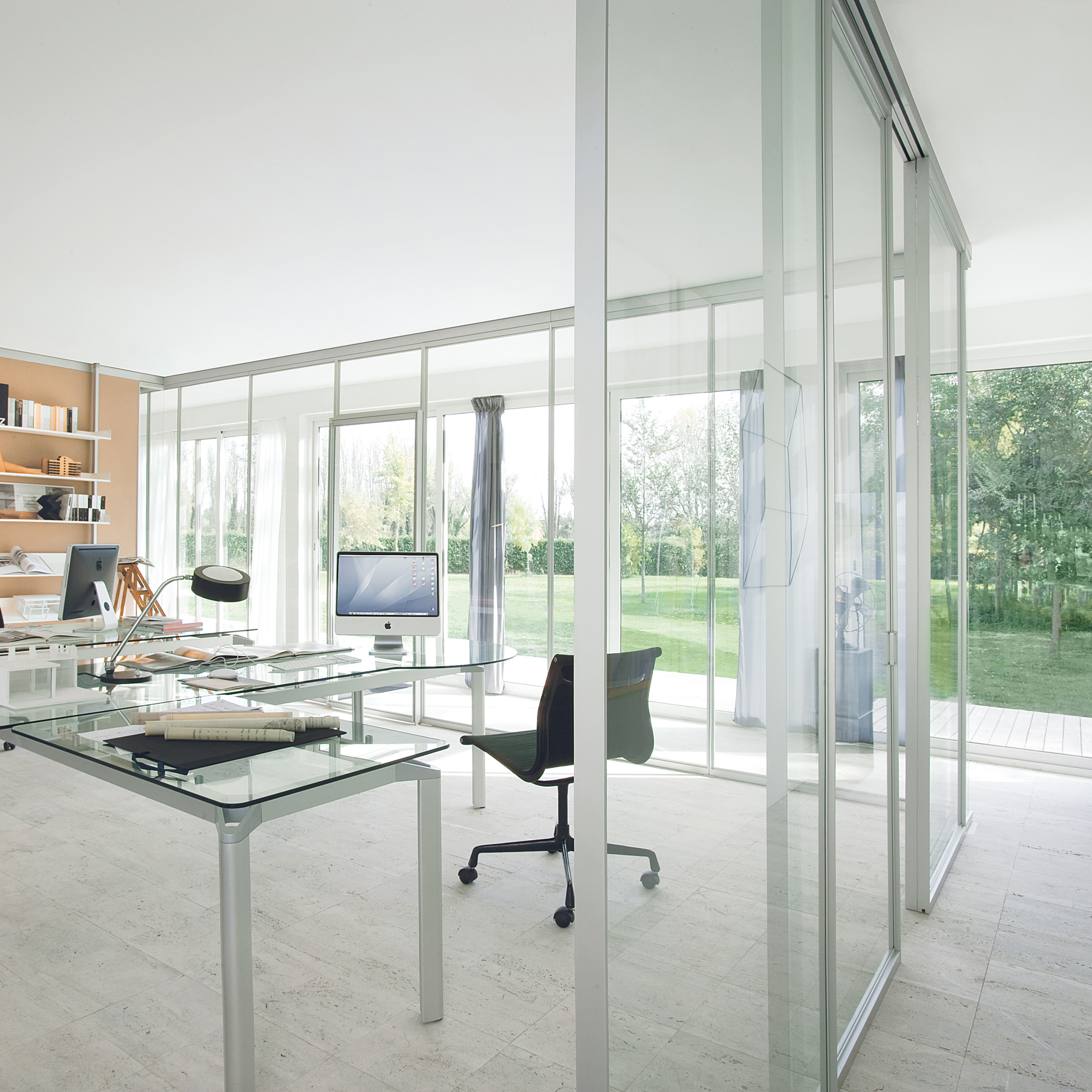 Display product Quadra wall system from manufacturer Albed