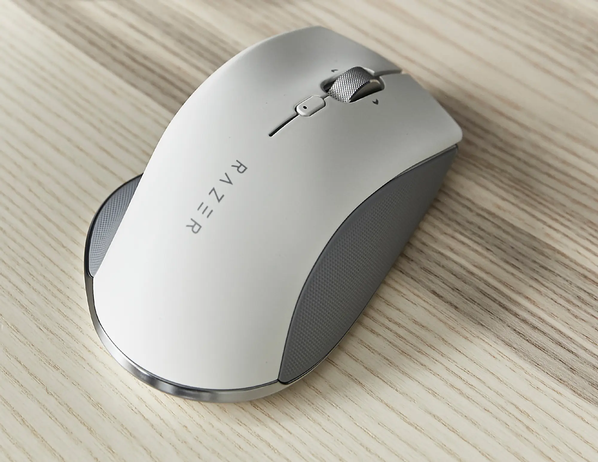 Humanscale - Pro Click Ergonomic Mouse