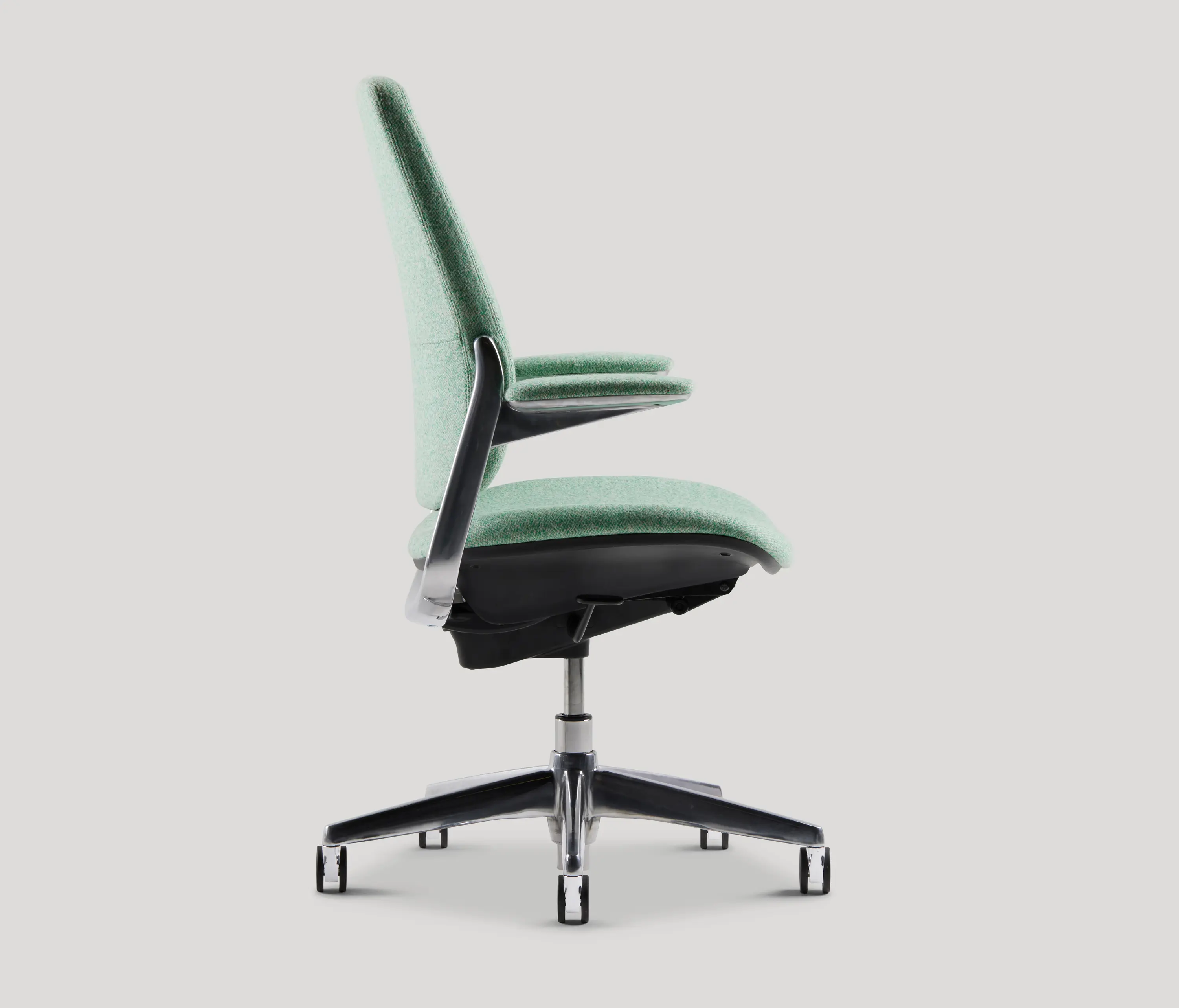 Humanscale - Smart Conference Chair