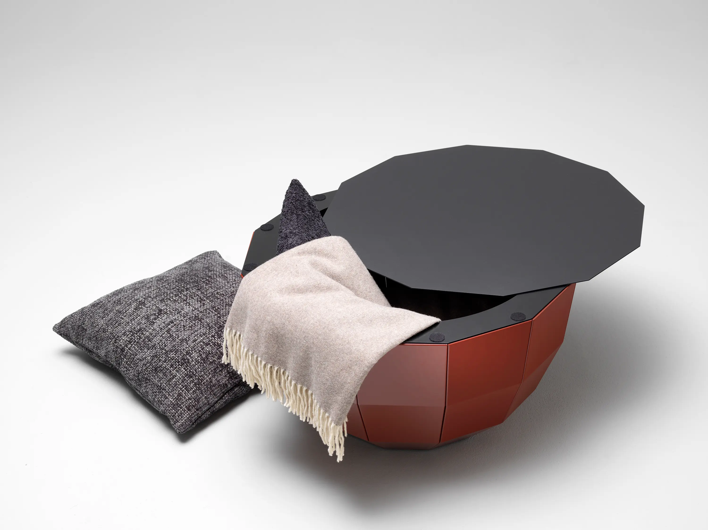 Müller Möbelfabrikation - MO 08 Couchtisch