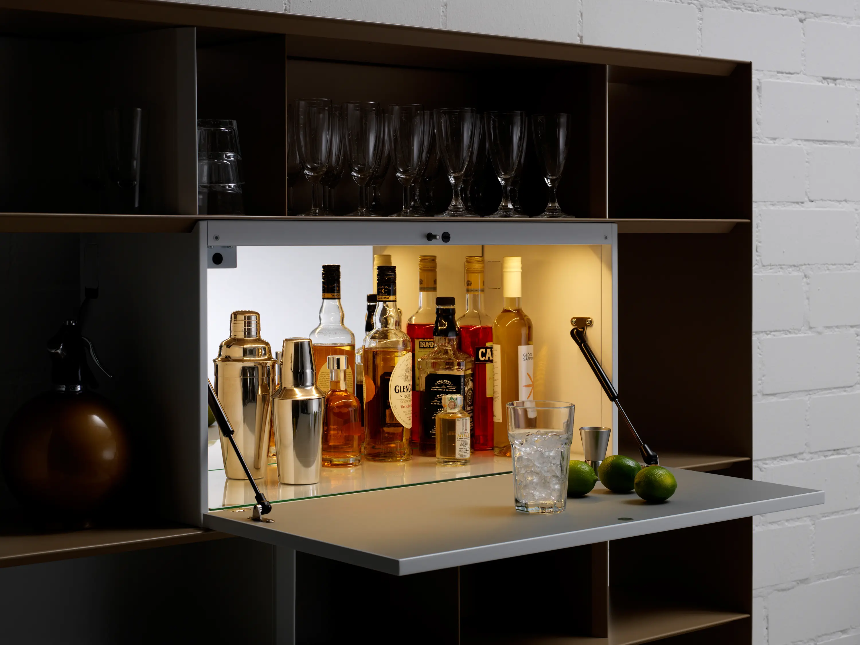 Müller Möbelfabrikation - STACK Bar-Element