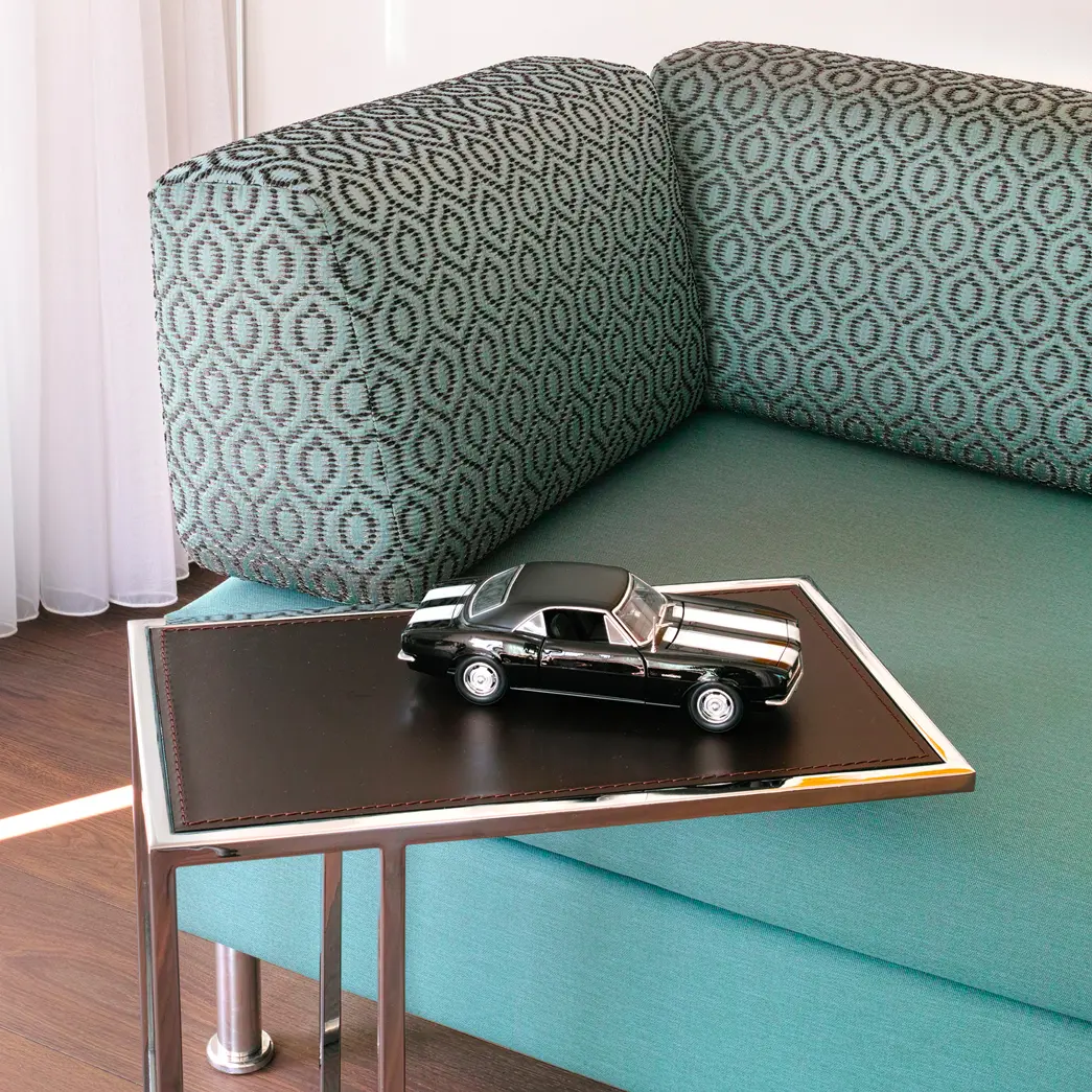 Swiss Plus - Club side table 80