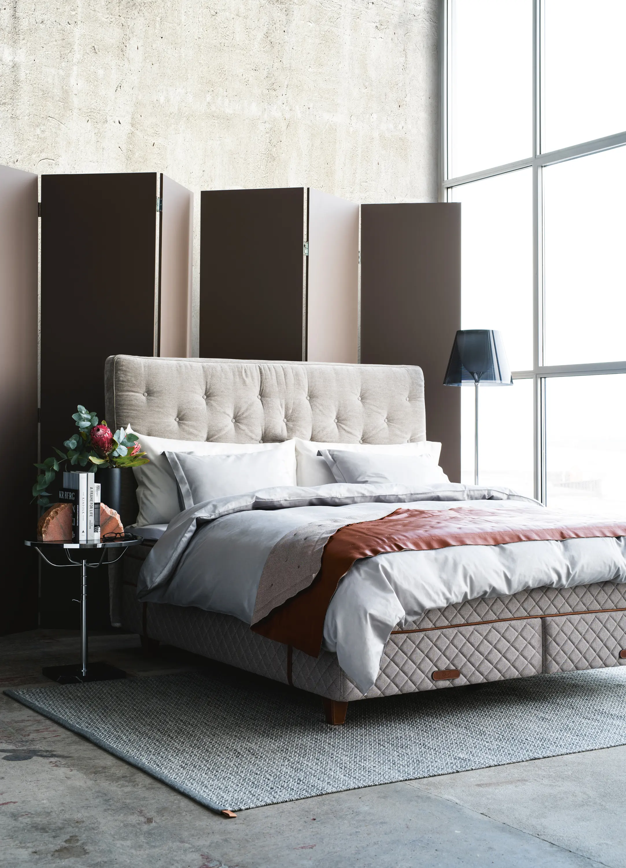 Dux - DUX 1001 Bed