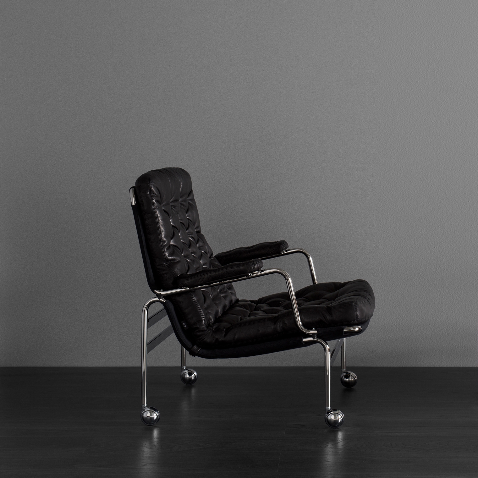 Karin 73 Easy chair