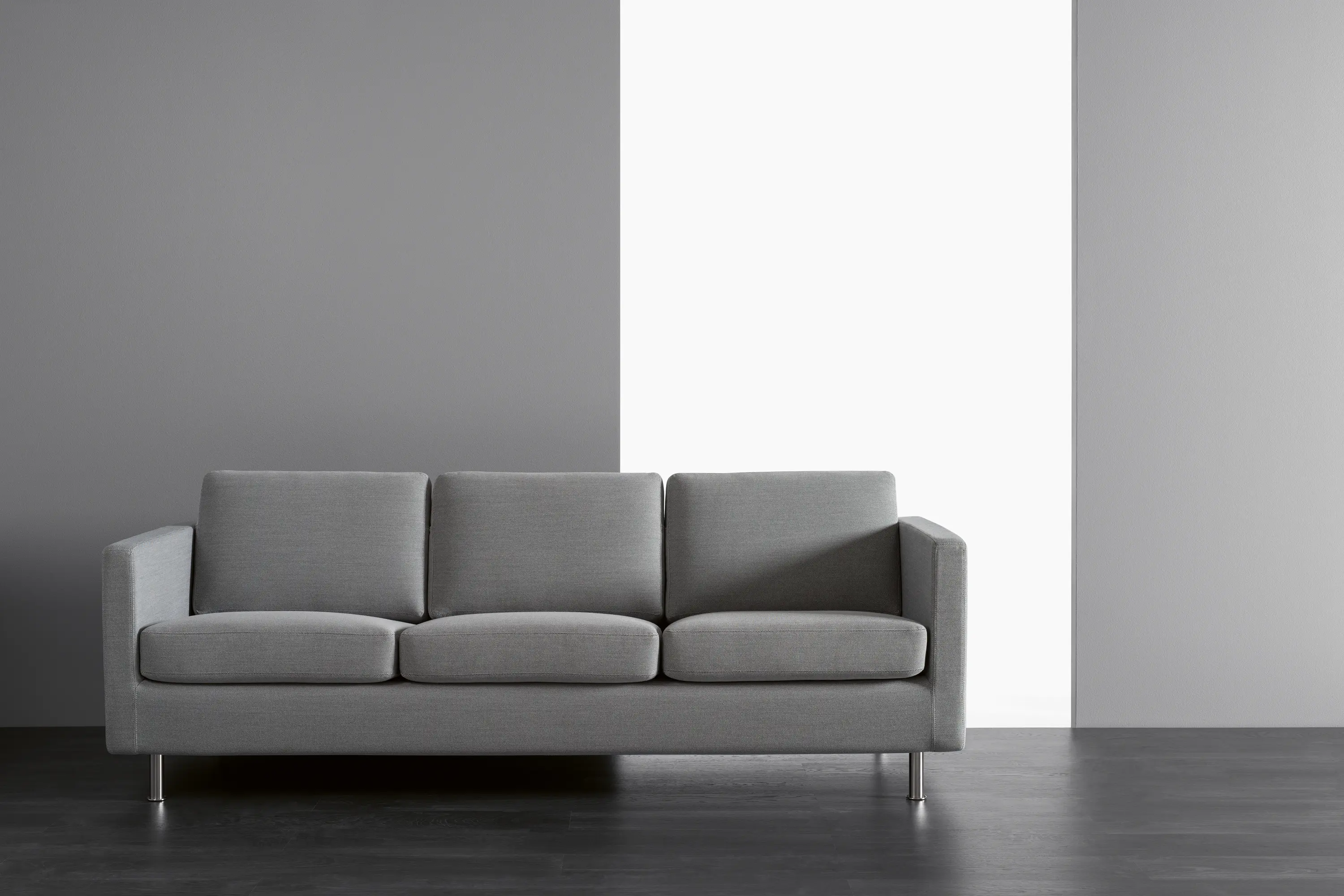 Dux - Johan Sofa