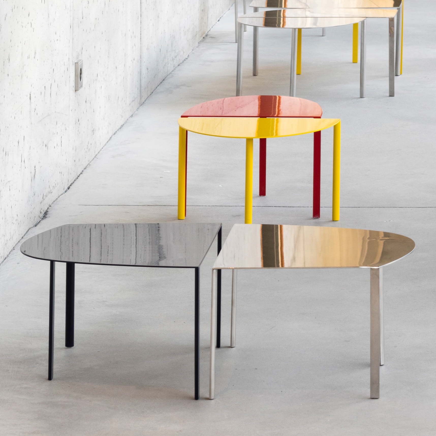 Mostrar el producto Arizona | Dakota | Montana | Ohio Table del fabricante Dux