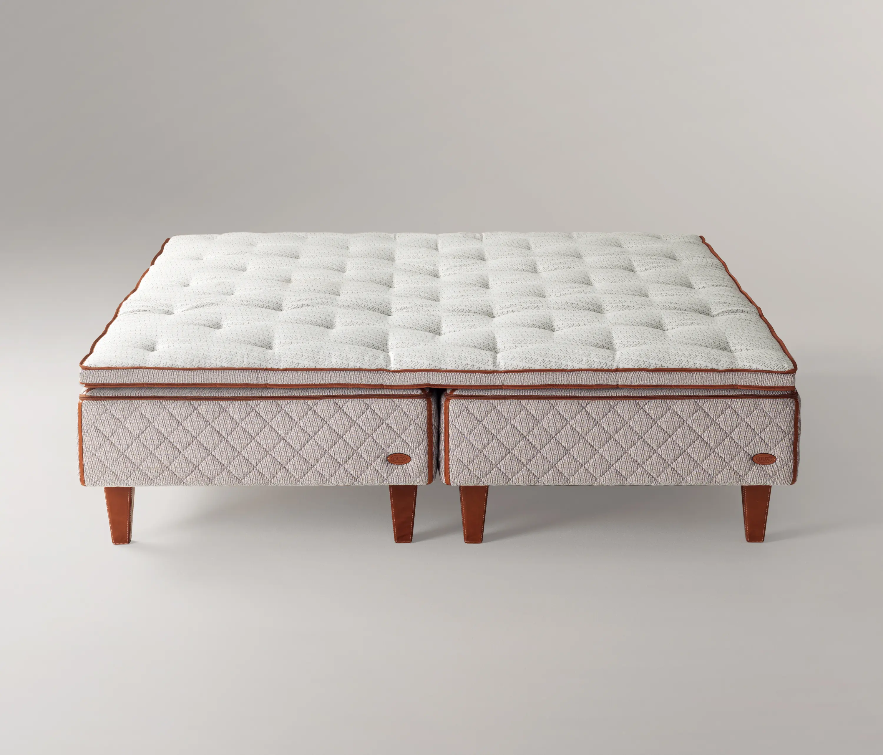Dux - DUX 1001 Bed