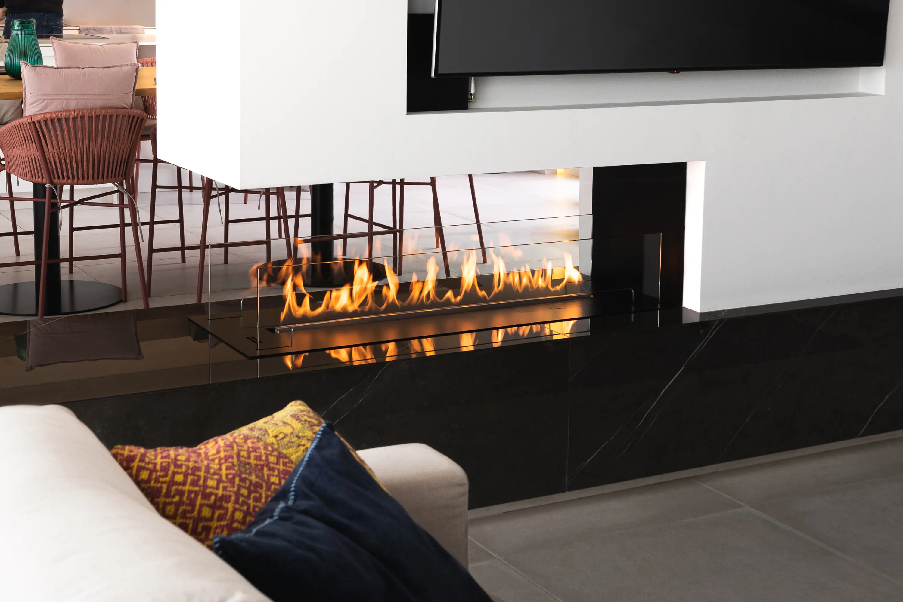 Planika - Fireplace with Frame and Glass