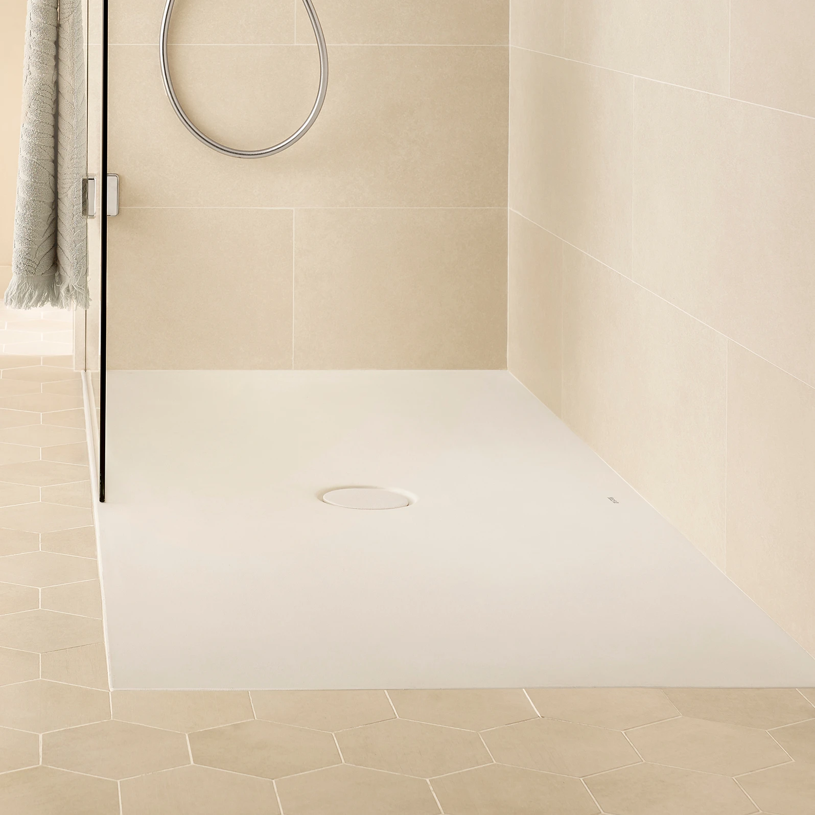 SHOWER TRAYS