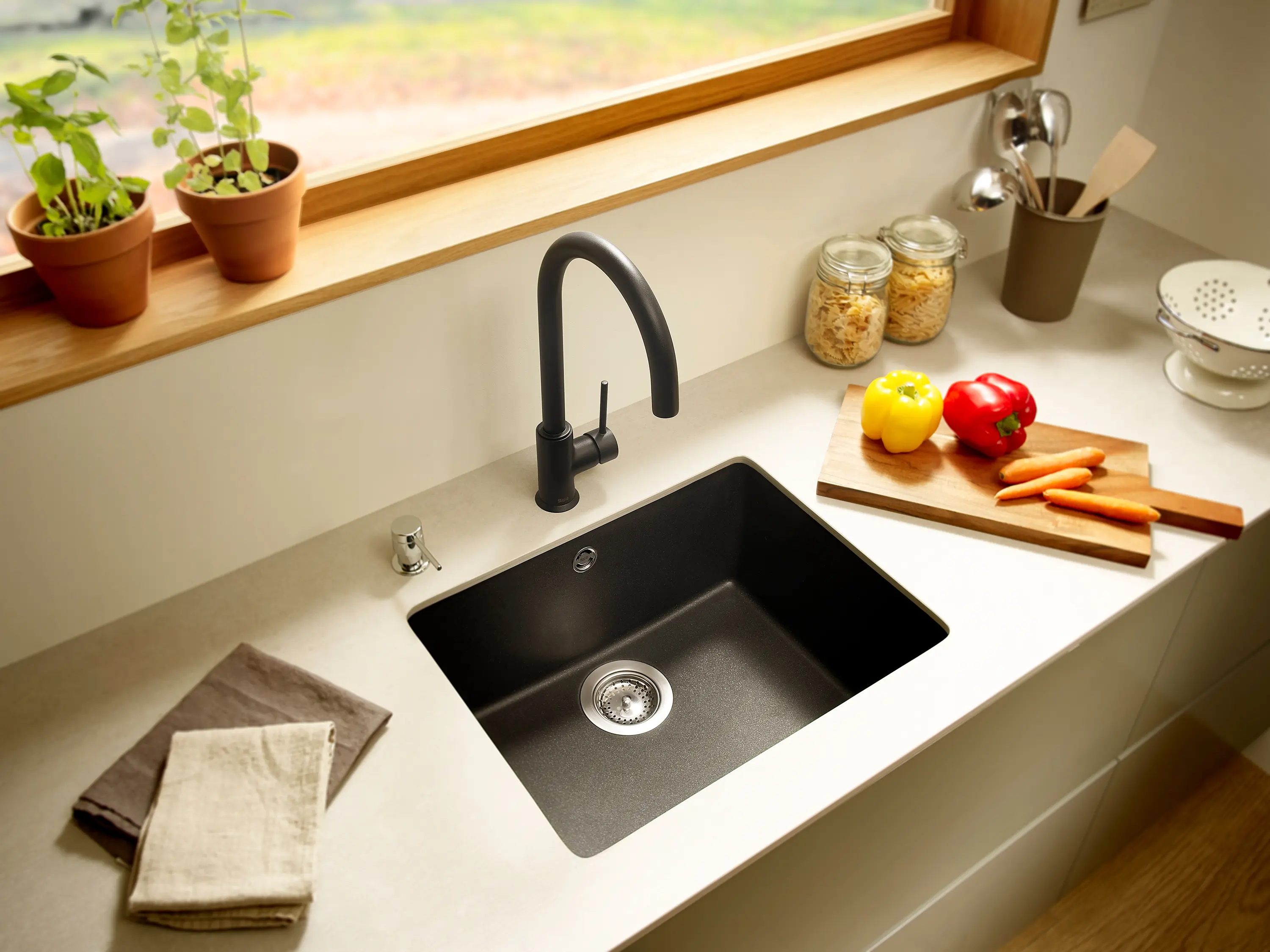 Roca - Riga | Kitchen sink | Black