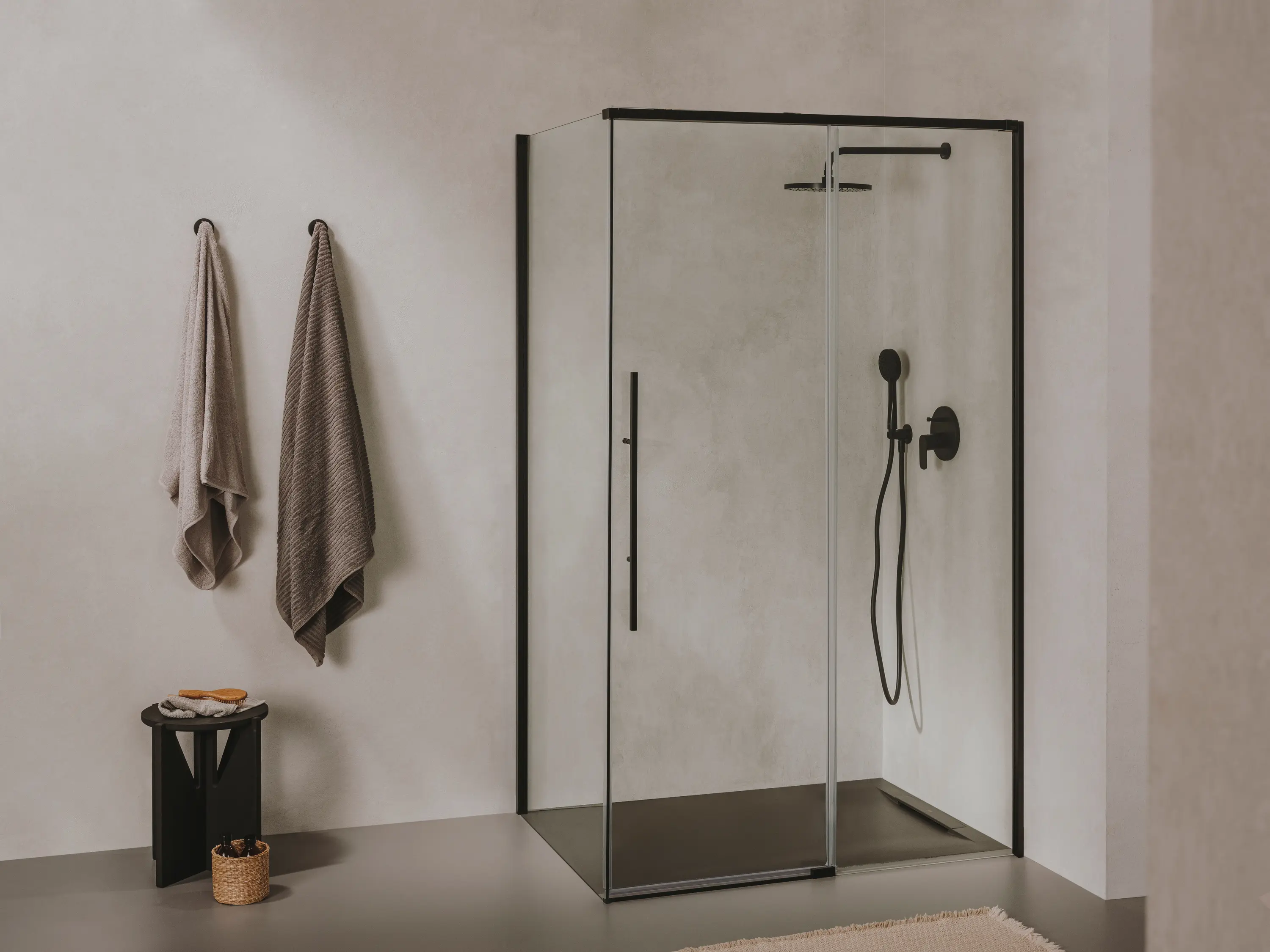 Roca - Brisa | PEF shower screen | Polished Silver