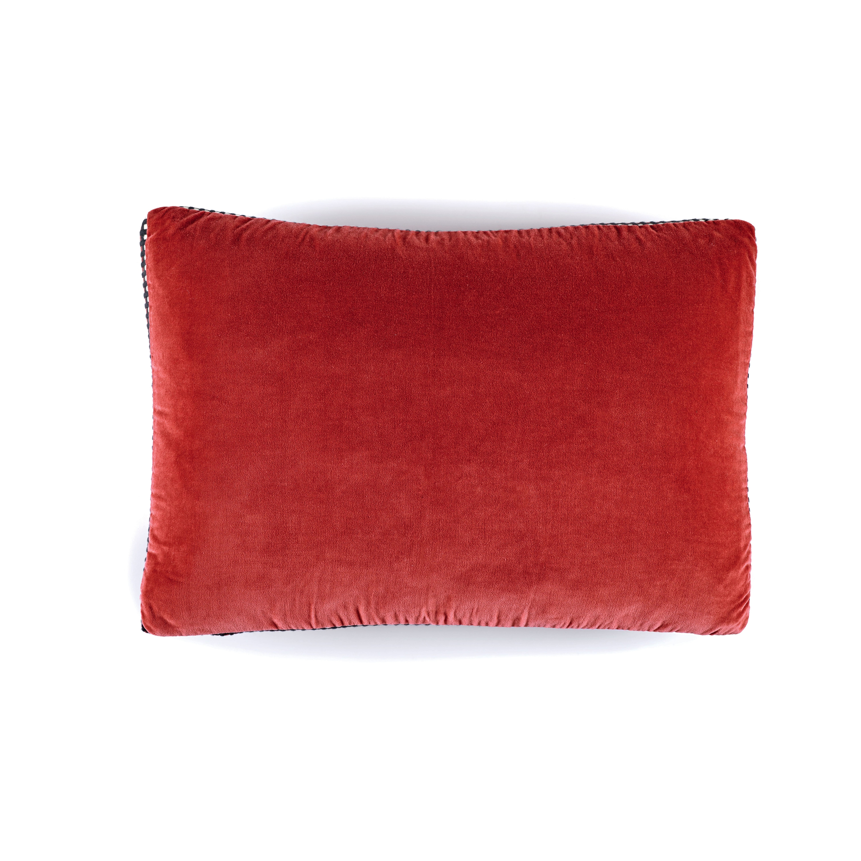 Athena Papaye | Co 226 37 03