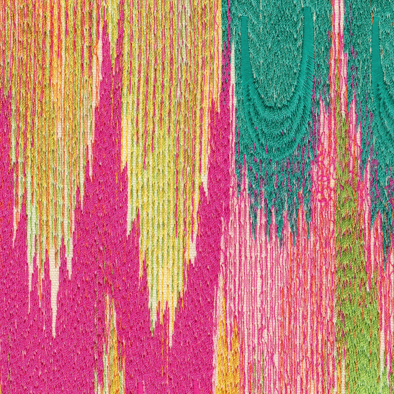 Display product Excentric | Déborder d'énergie | LZ 895 54 from manufacturer Elitis
