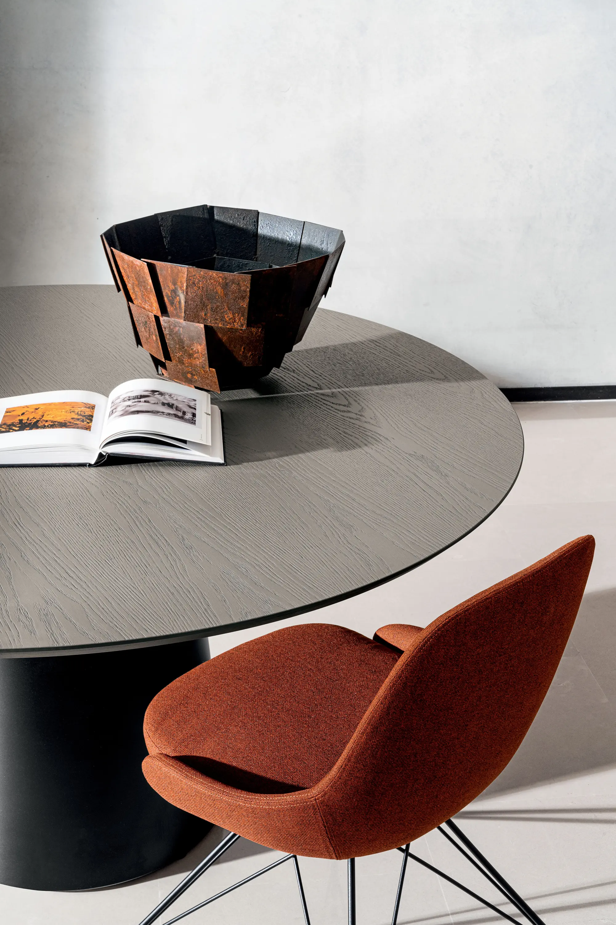 Sovet - Totem drop coffee table