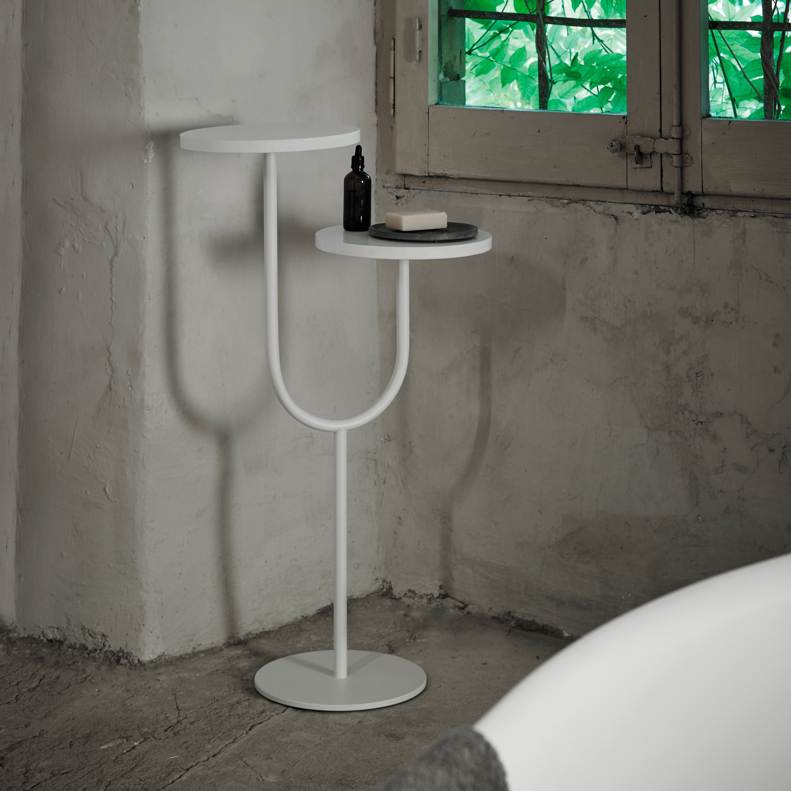 Display product Bivio Freestanding Side Plates from manufacturer Inbani