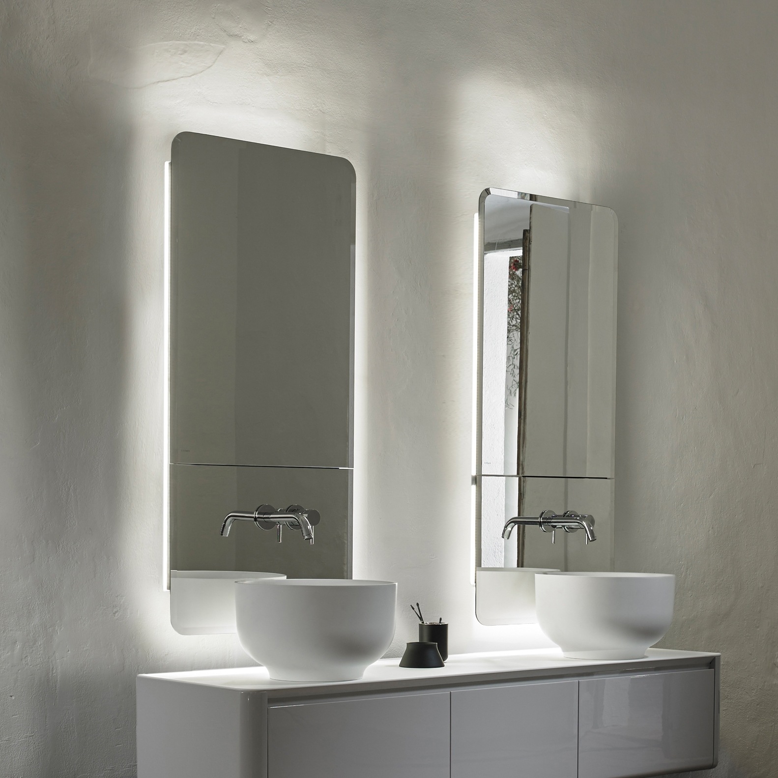 Display product Origin Recessed Wall Mounted Mirror Cabinet Unit from manufacturer Inbani