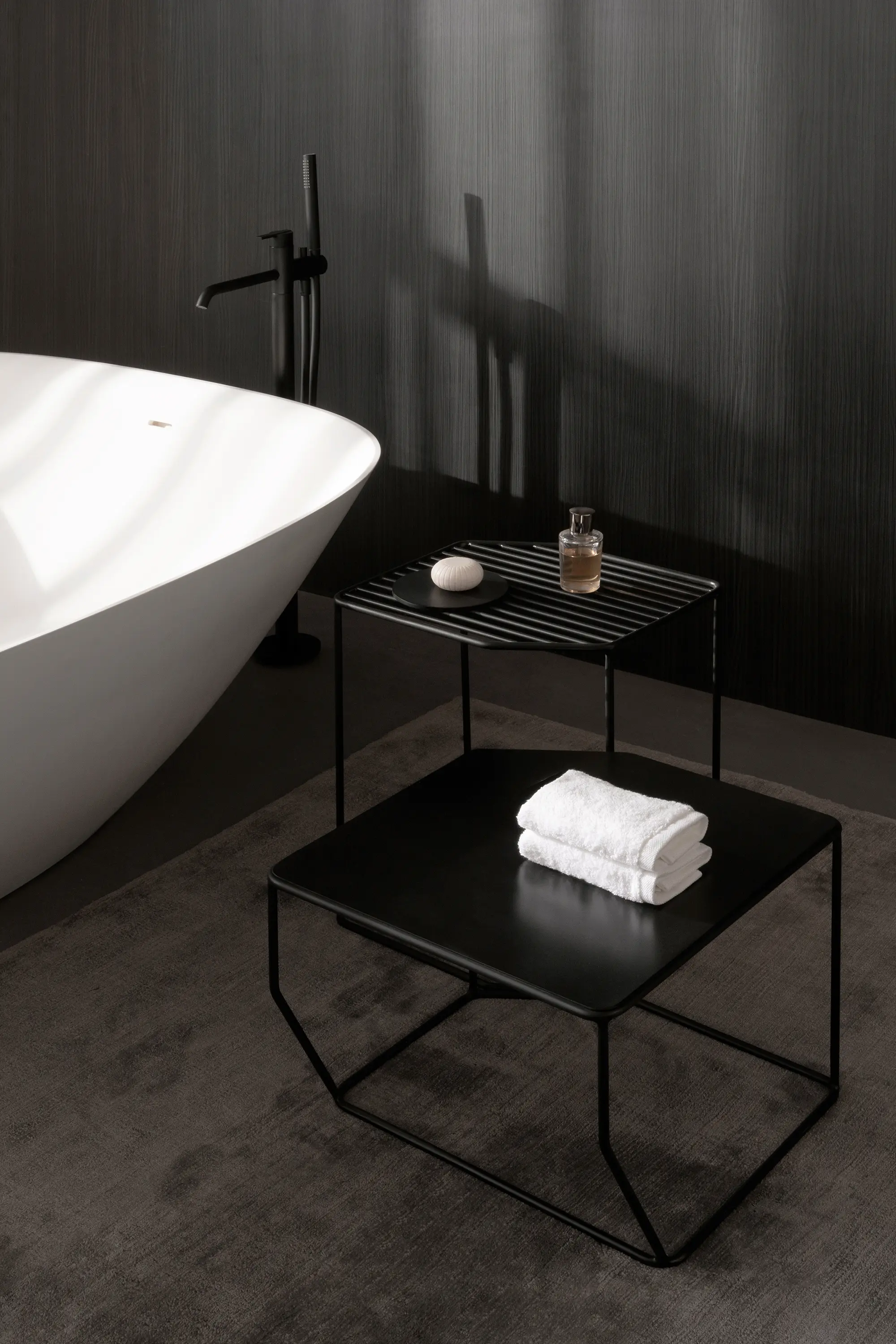 Inbani - Forma Side tables