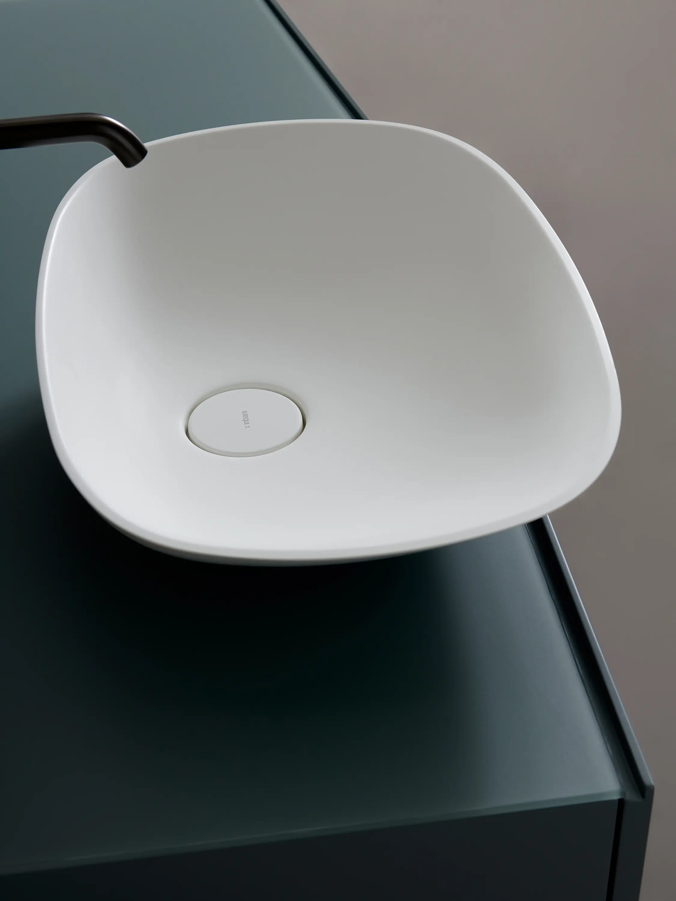 Inbani - Forma Topsolid Top mounted washbasin L60