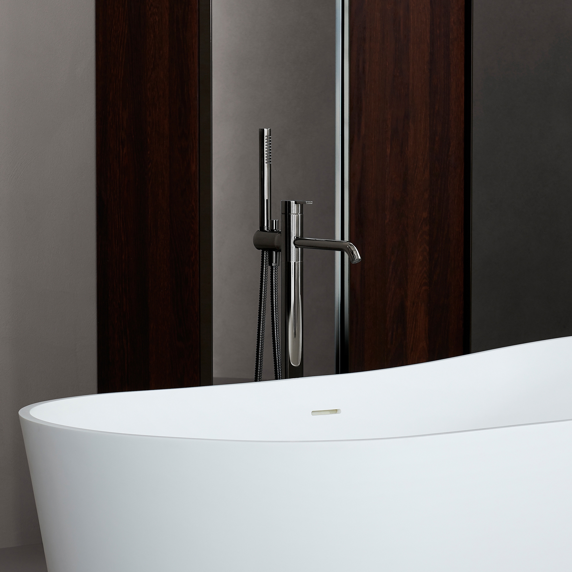 Display product Code Black Chrome Freestanding Bathtub Mixer from manufacturer Inbani