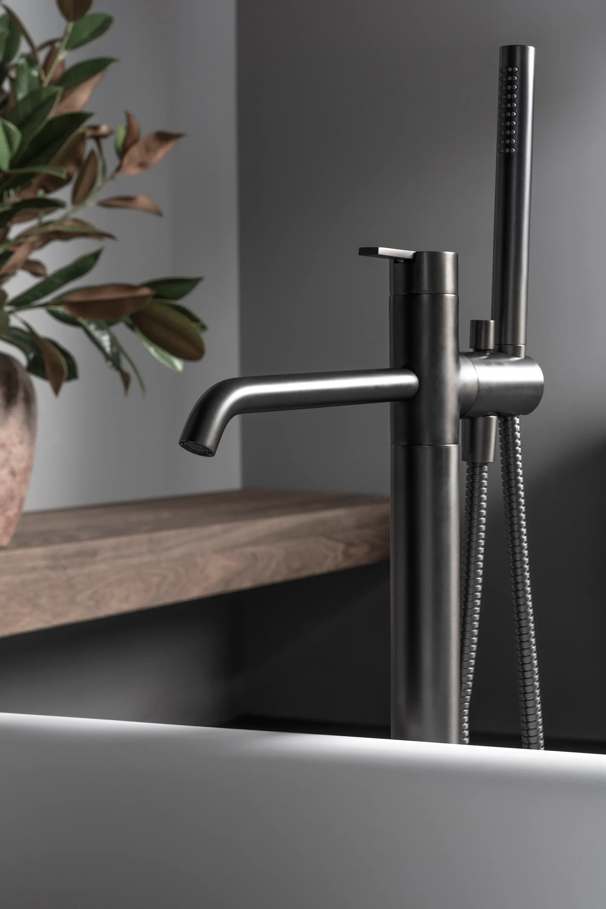 Inbani - Code Brushed Graphite Freestanding Bathtub Mixer