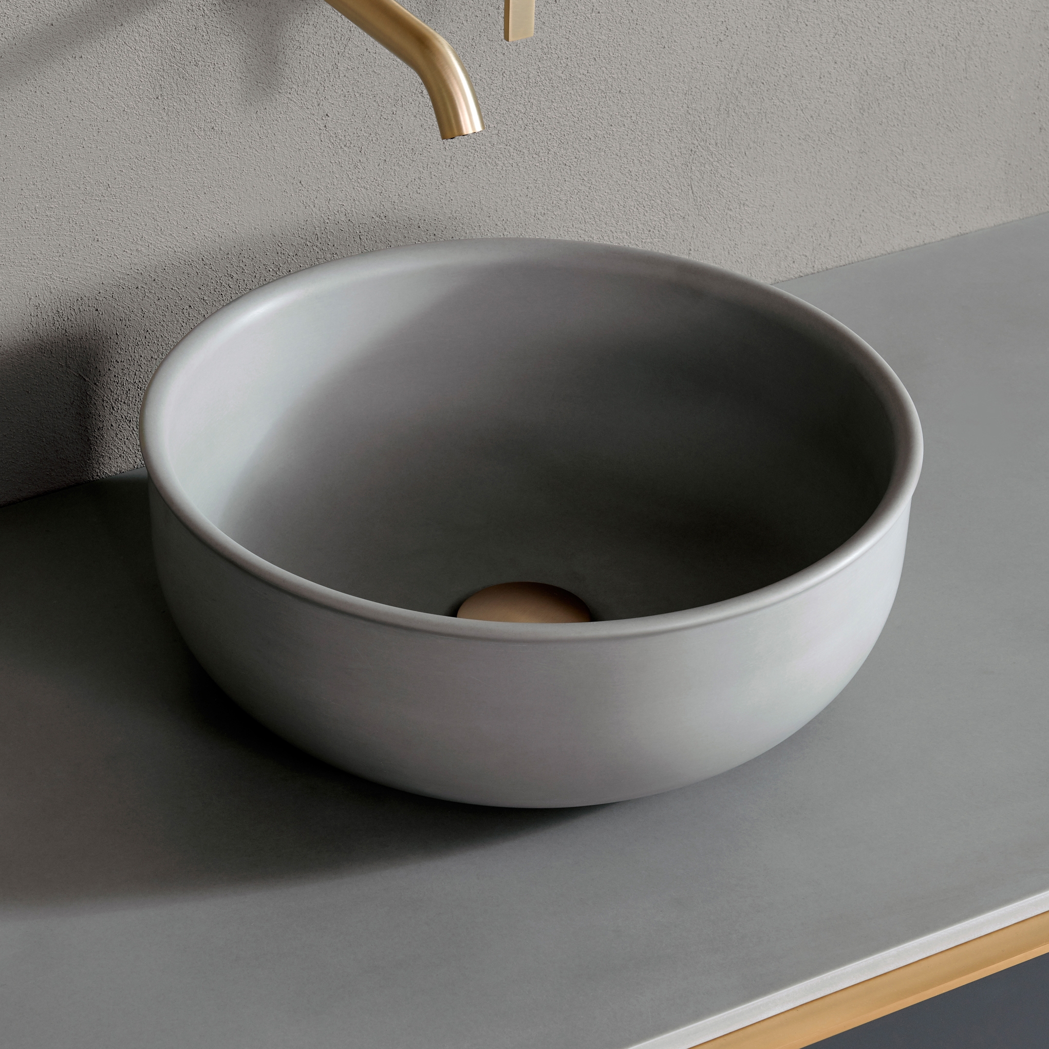 Afficher le produit Prime Vasque ovale à poser en Cementsolid Ø35 du fabricant Inbani