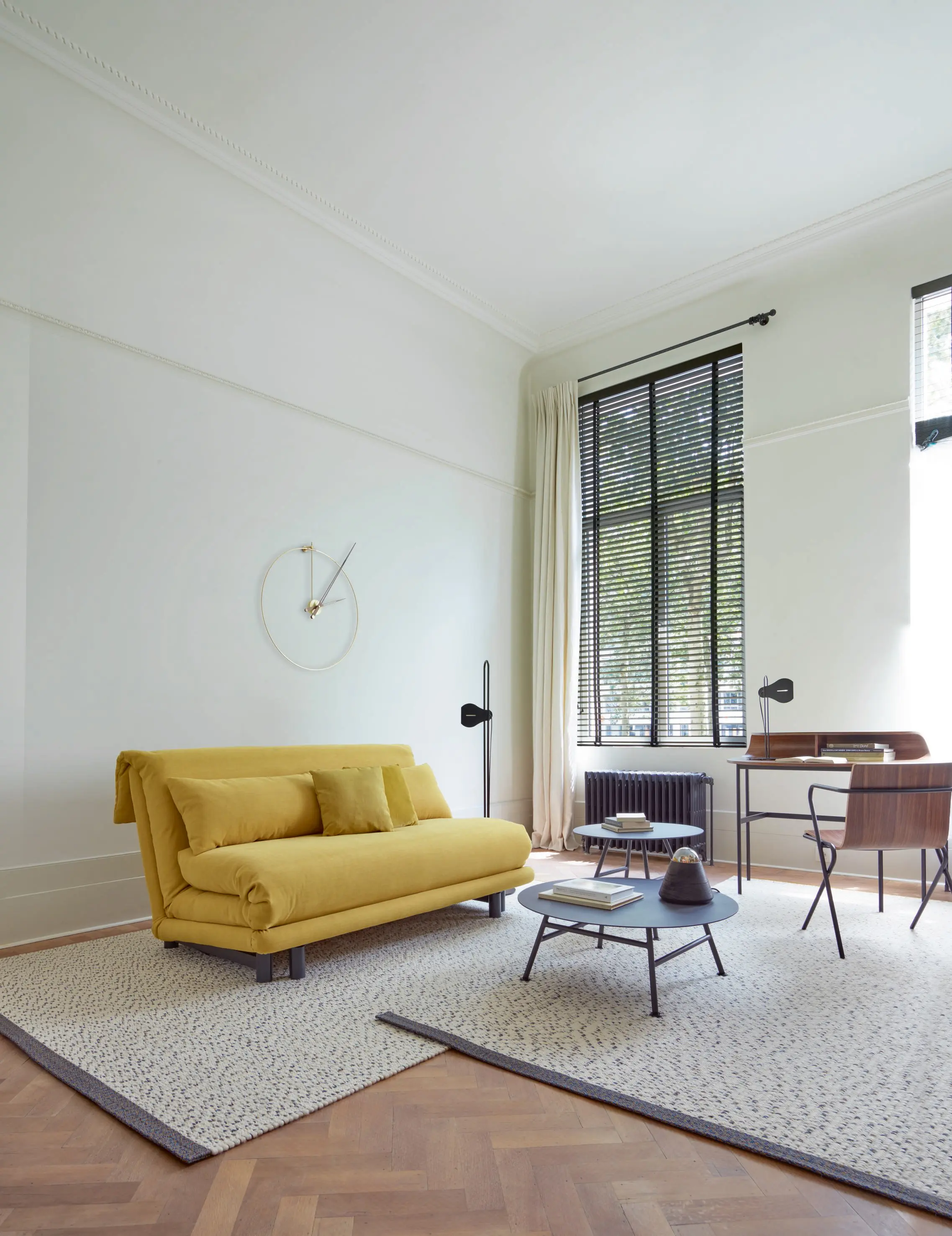 Ligne Roset - Clock: Pik | Reloj Cromado