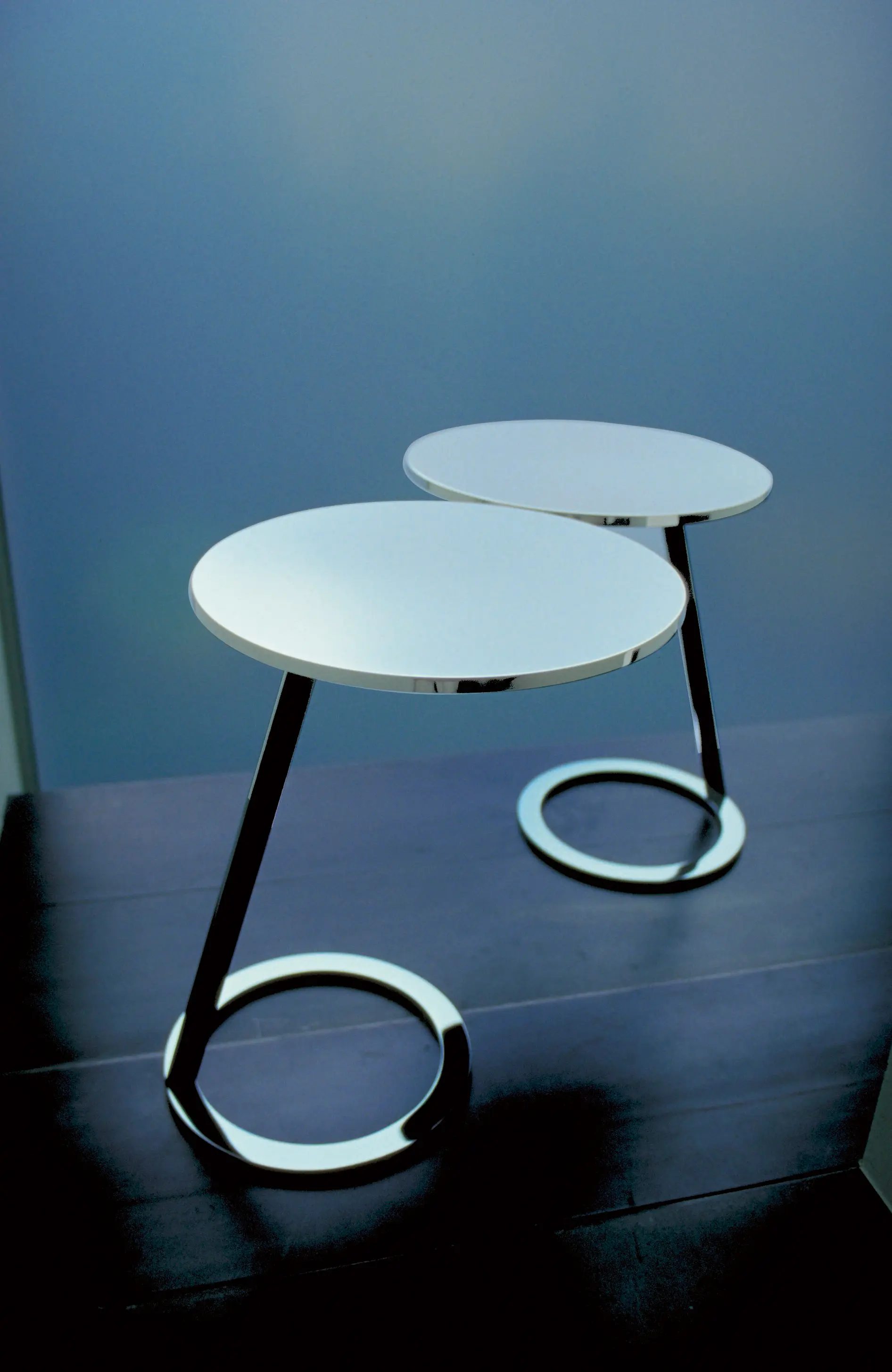 GOOD MORNING | PEDESTAL TABLE WHITE LACQUER - Side tables from