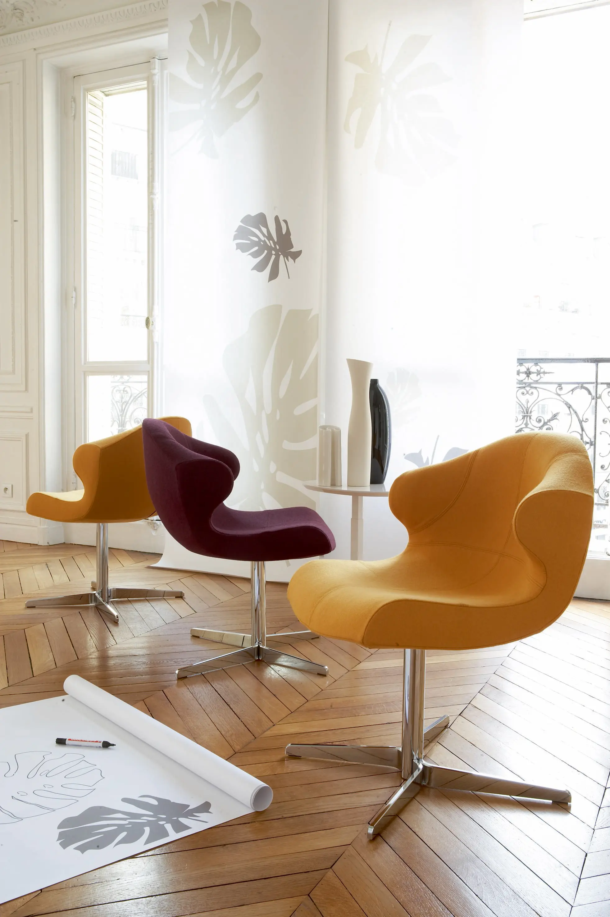 Ligne Roset - Alster | Low Table Walnut Top Black Lacquered Base