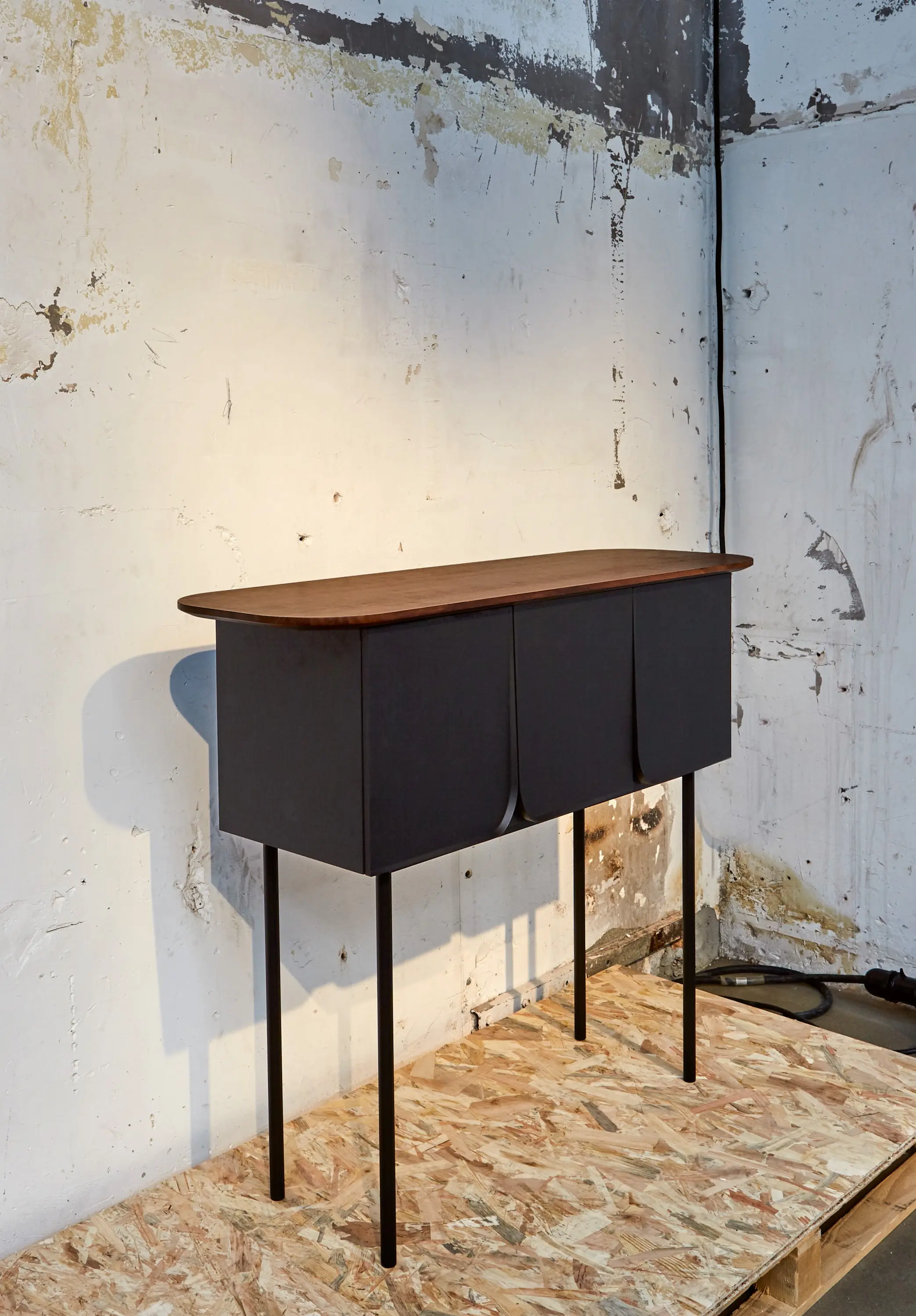 Ligne Roset - Aube | Console 3 Portes