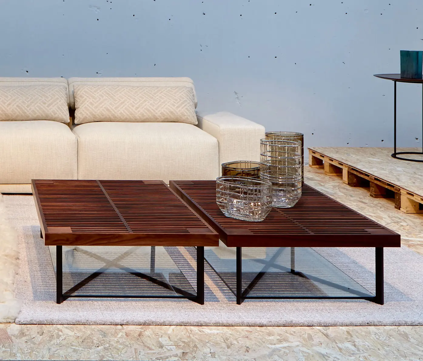 Ligne Roset - Ponton | Low Table Double Surface Black Lacquered Base