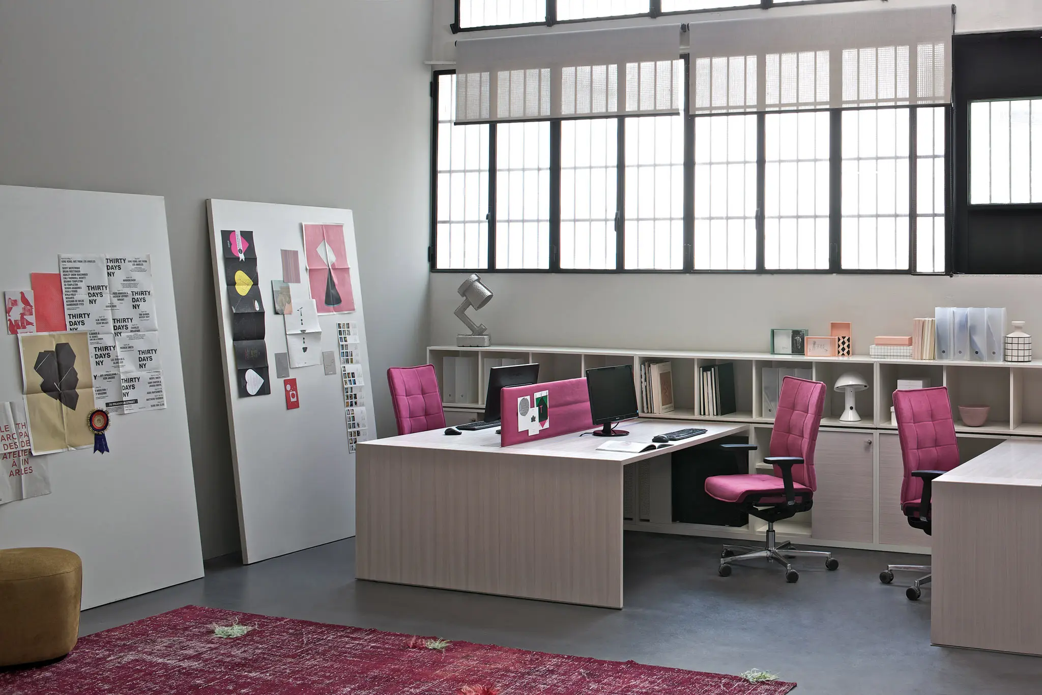 Estel Group - Loop In | Bench