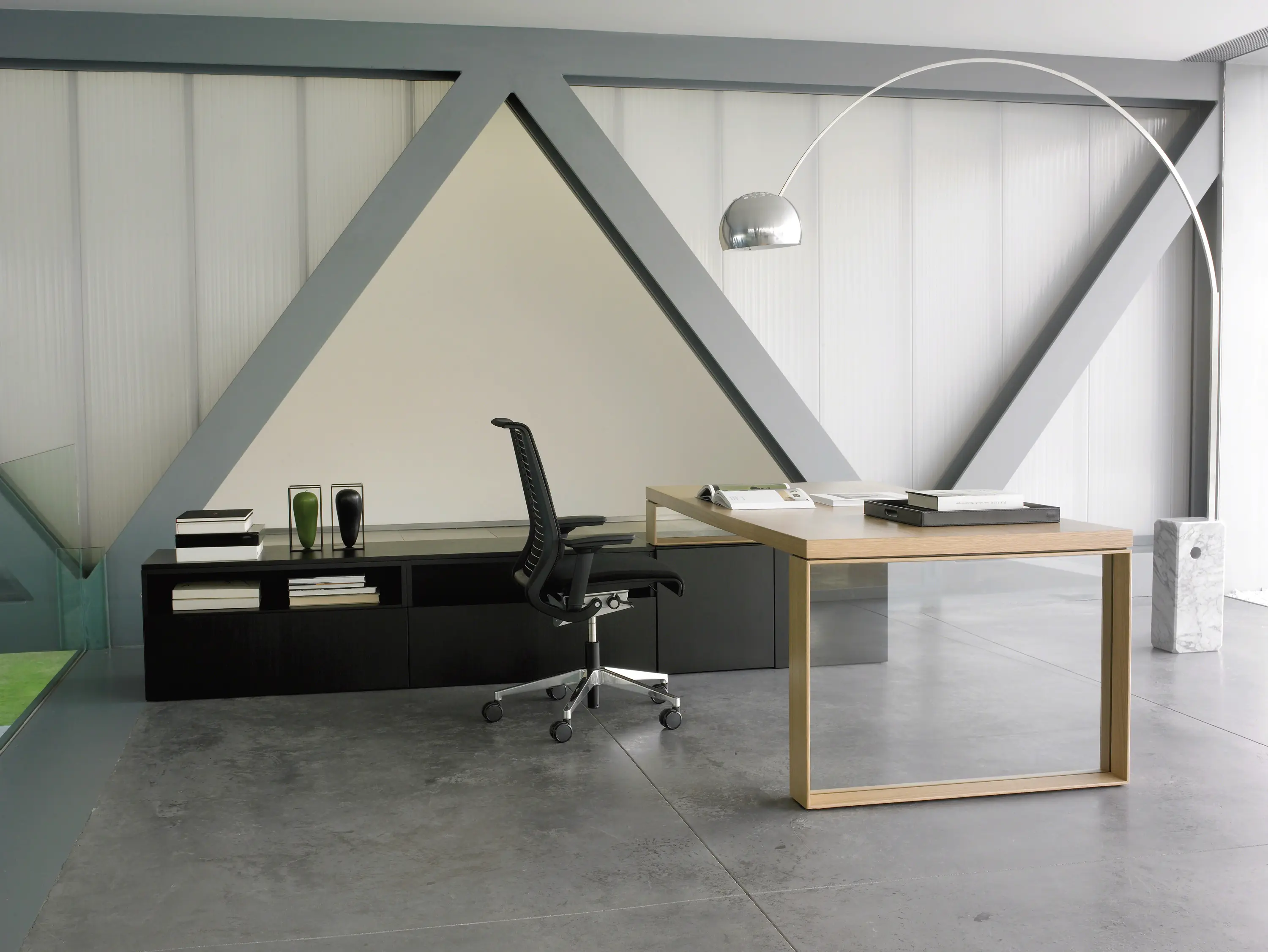Steelcase - P60 Desk