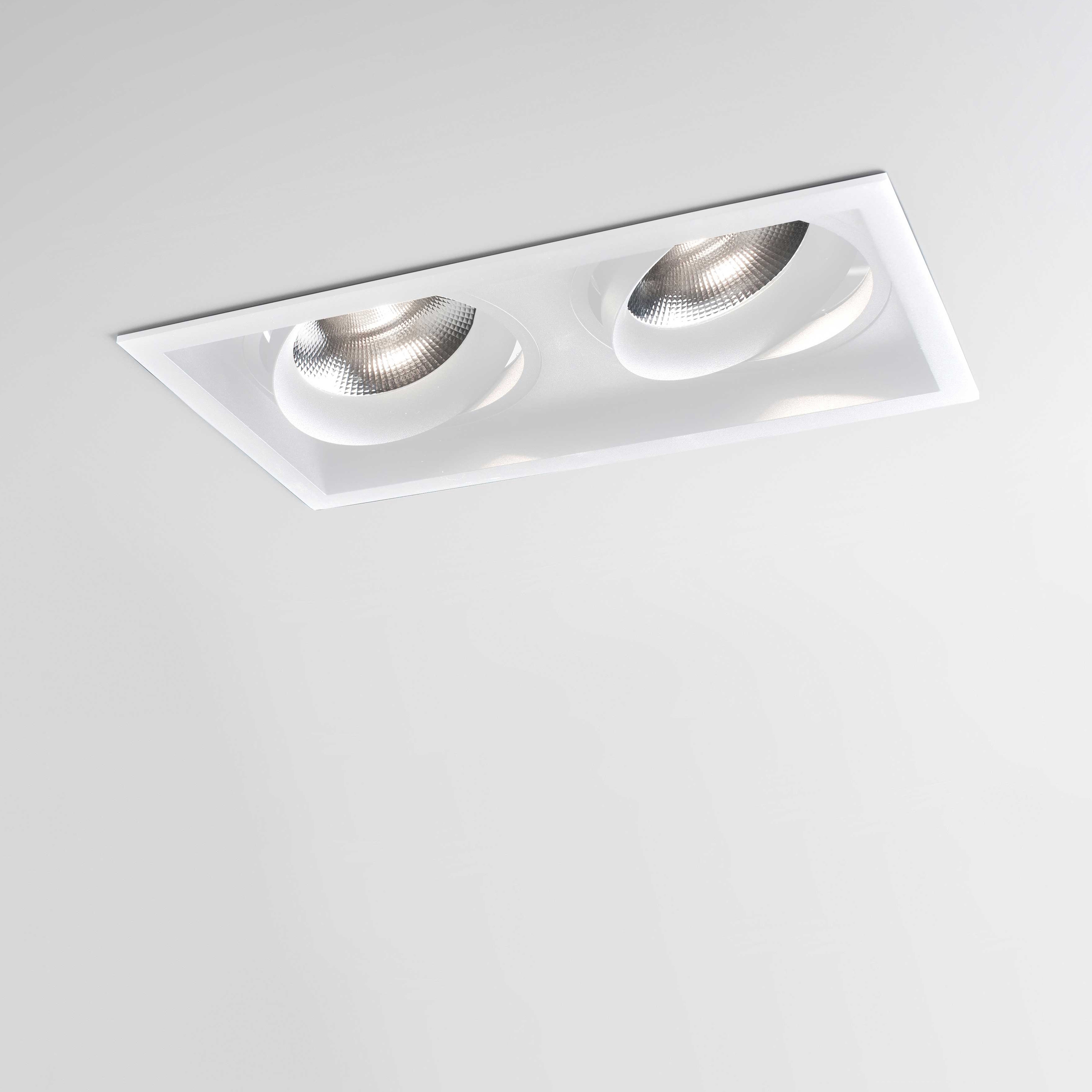 Mostrar el producto Savo 20 Square Double R del fabricante MOLTO LUCE