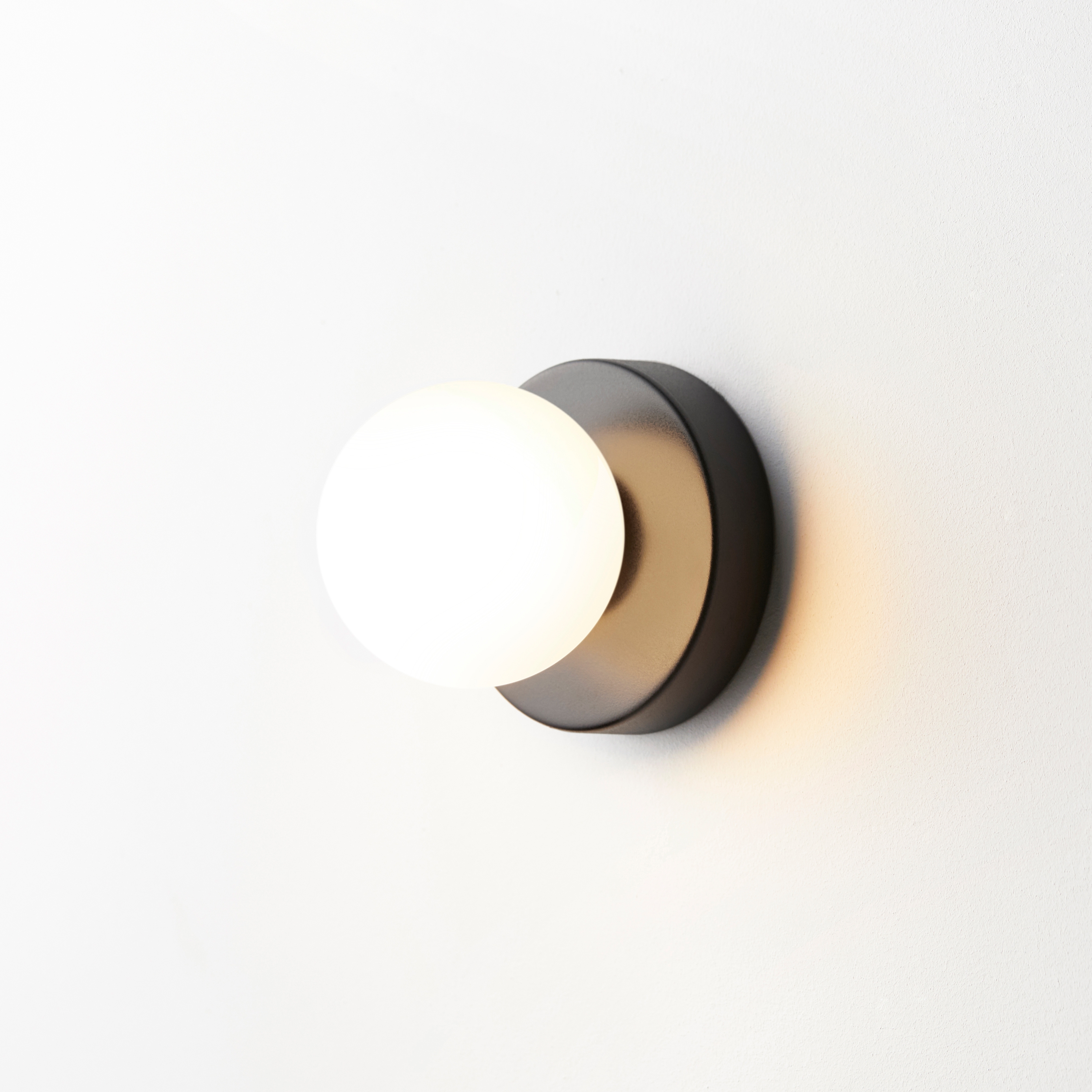 Mostra il prodotto Alfi Wall Lights A-3740 / t-3740 del produttore Estiluz