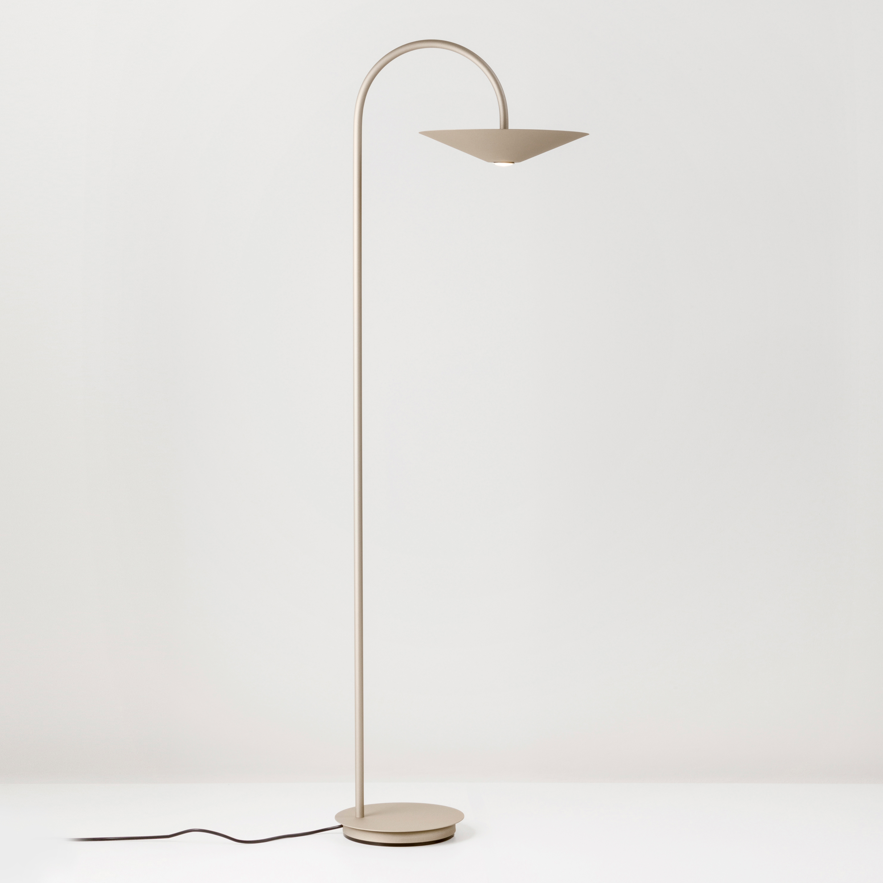 Produkt Belt Floor lamps P-4149MG des Herstellers Estiluz anzeigen