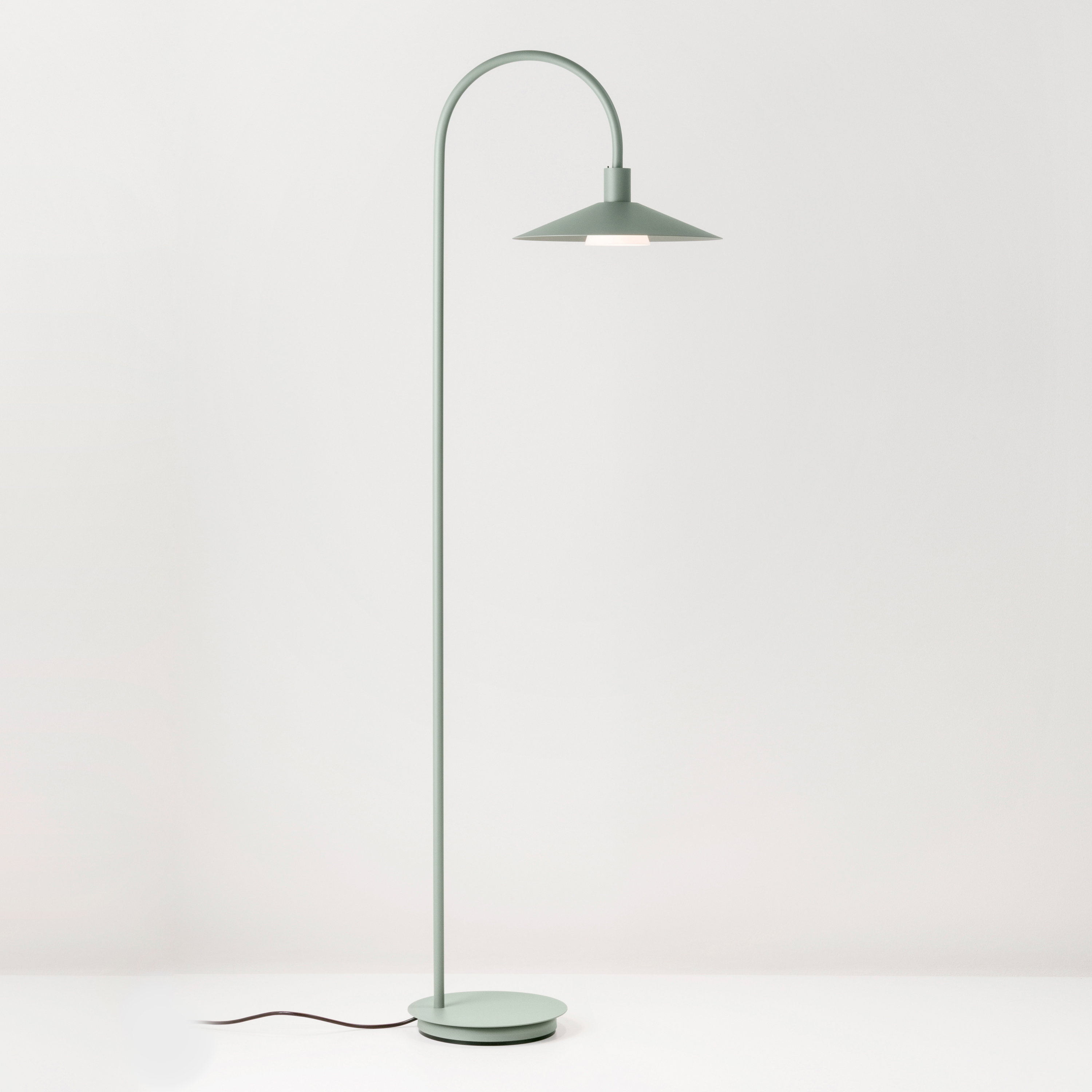 Mostra il prodotto Belt Floor lamps P-4149MG del produttore Estiluz