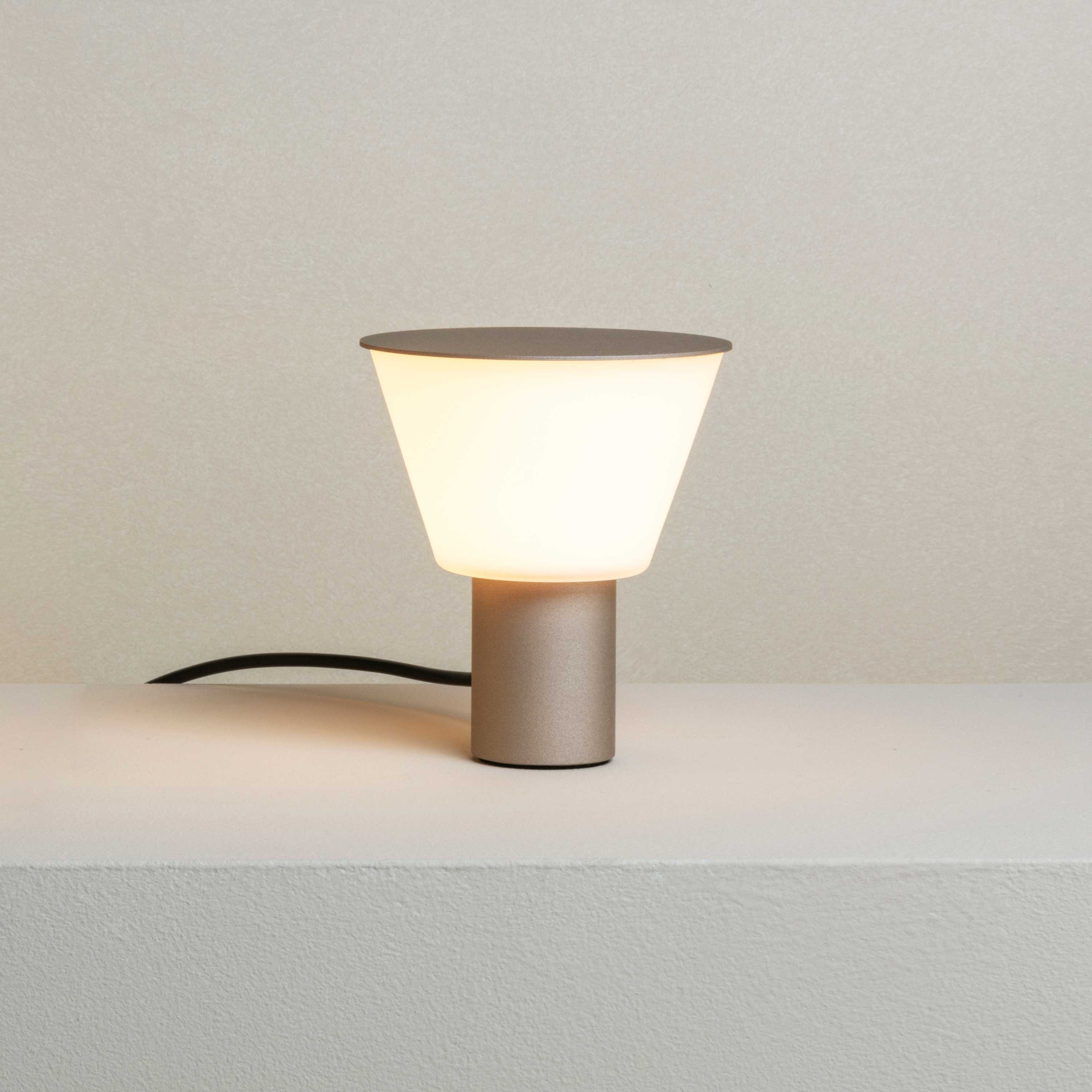 Belt Table Lamps M-4147