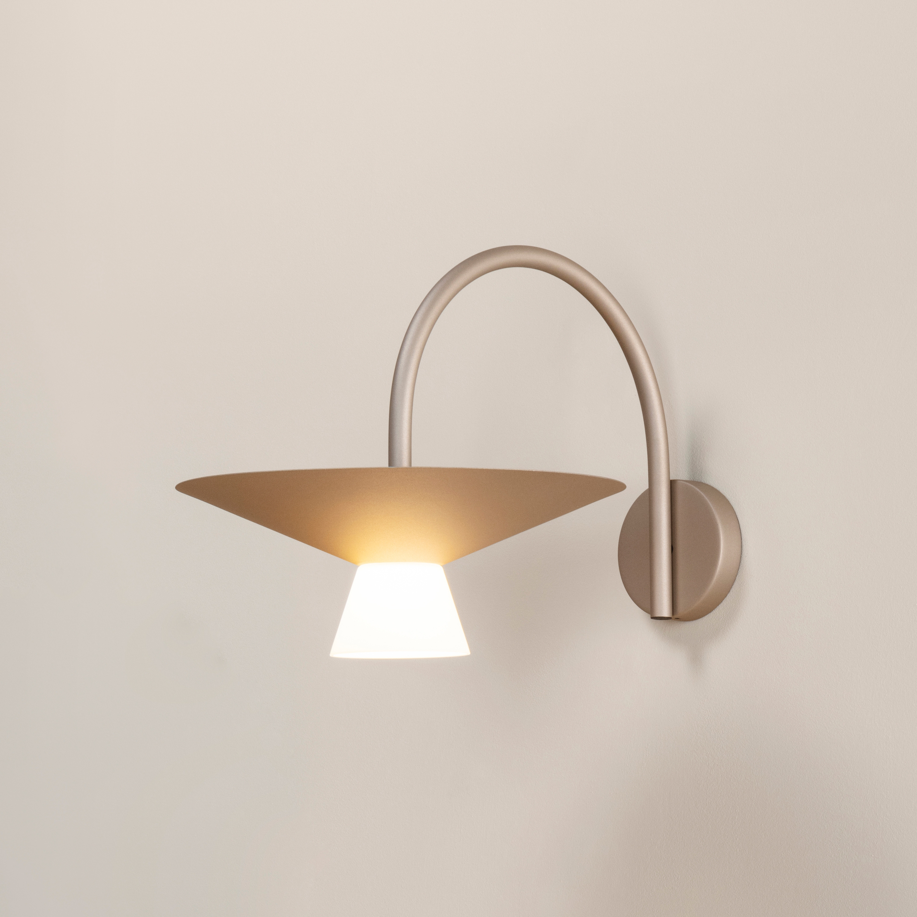 Display product Belt Wall Lights A-4140 from manufacturer Estiluz