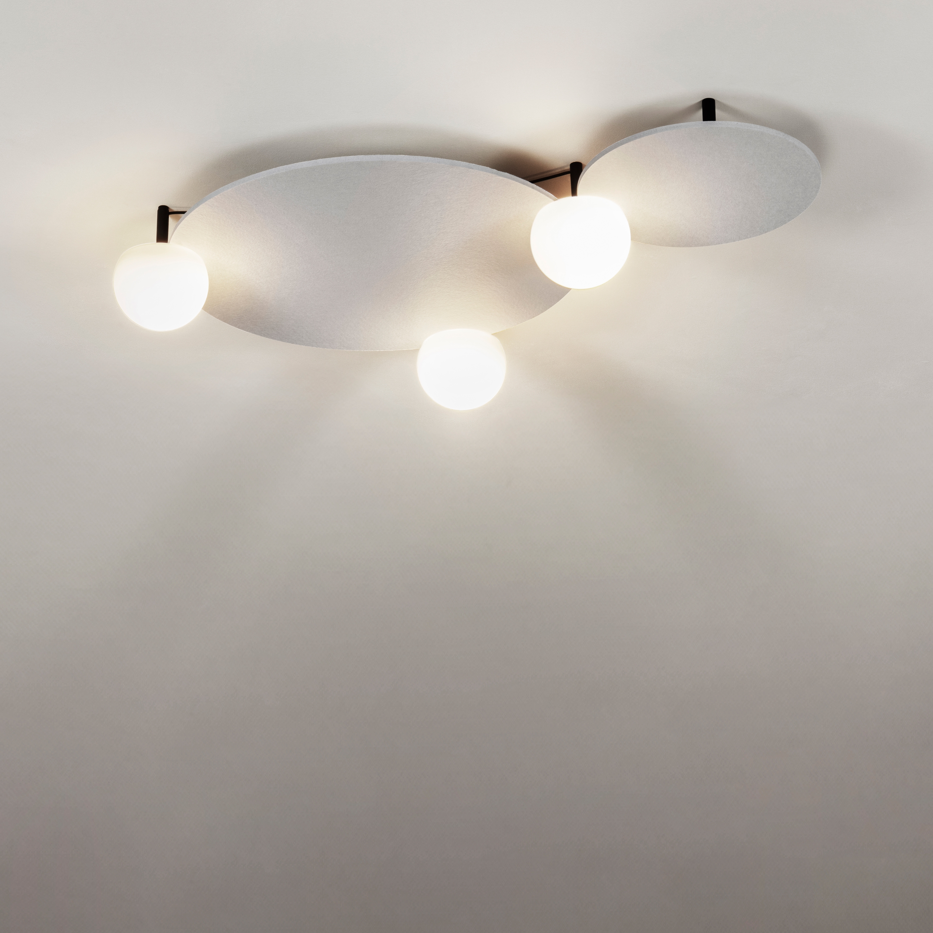 Mostra il prodotto Circ Ceiling Lights t-3824 del produttore Estiluz