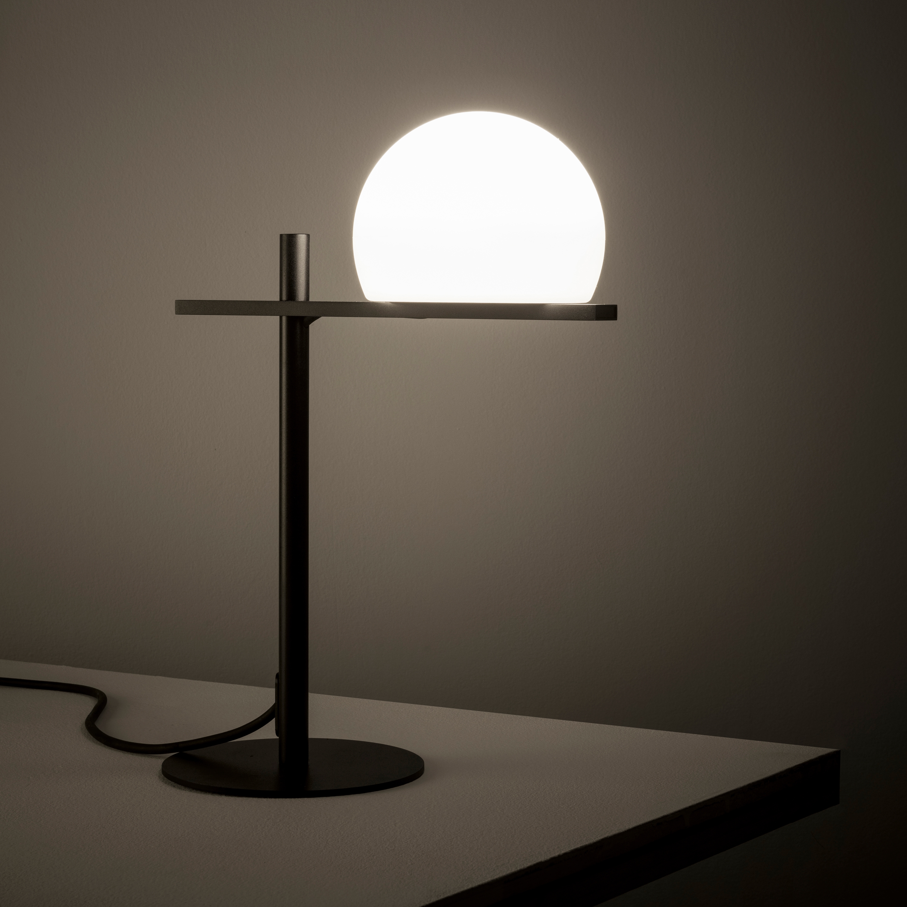 Circ Table Lamps M-3728