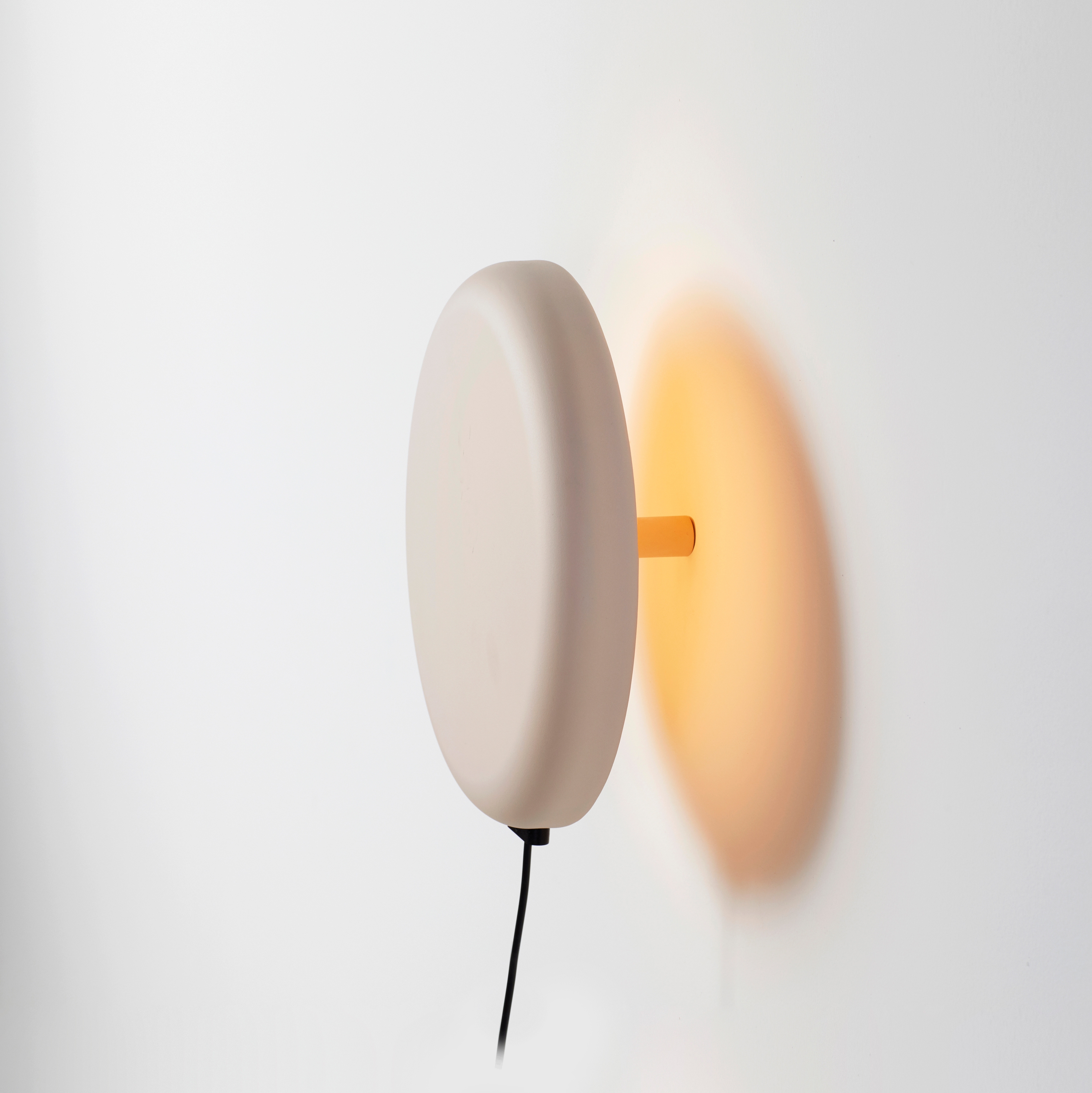 Produkt Mood Wall Lights M-4066 + Wall Support Stem des Herstellers Estiluz anzeigen