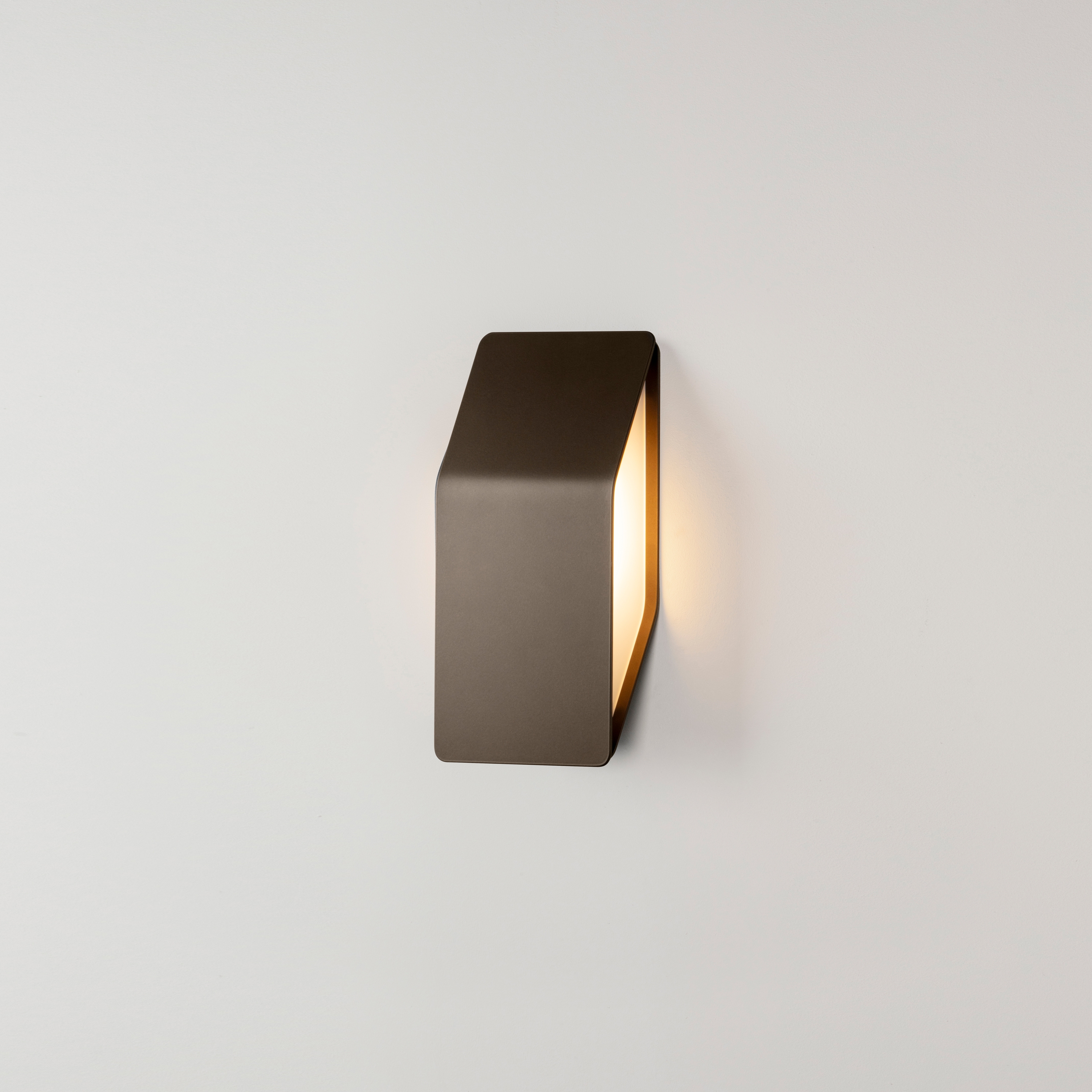 Display product Shapes Wall Lights A-4100 from manufacturer Estiluz