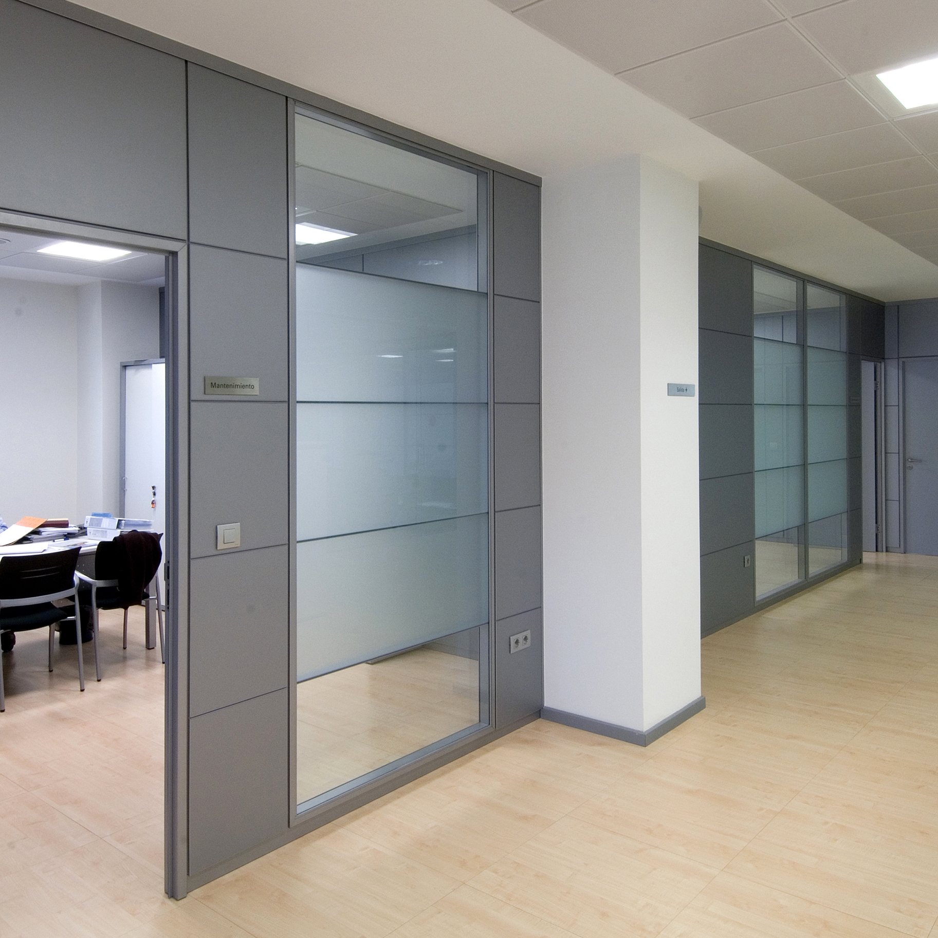 Mostrar el producto Partición M92 del fabricante Dynamobel